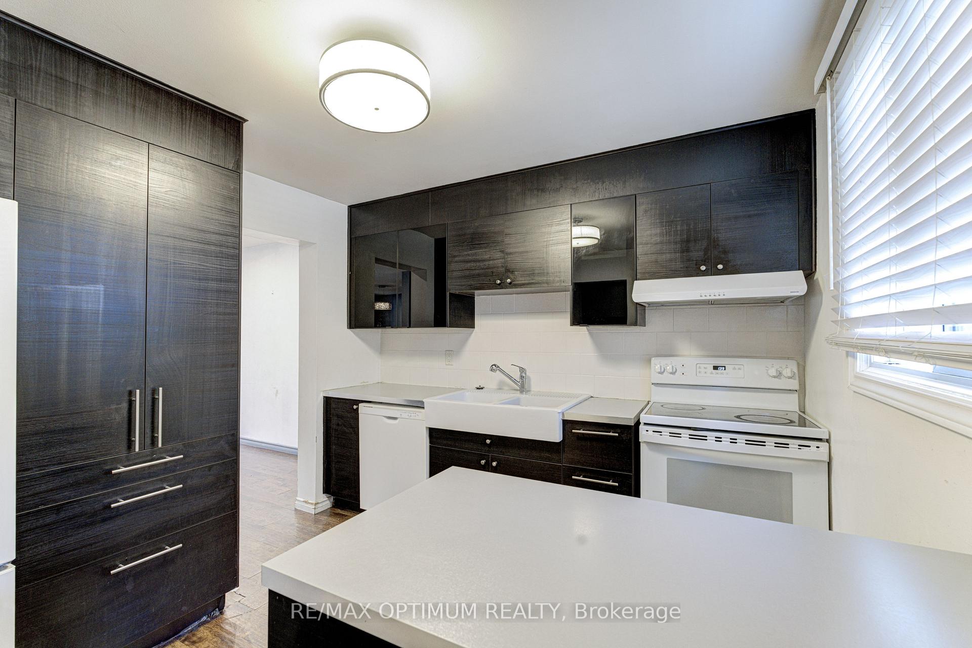 Photo 9 of Unit 17, 45 Hansen Road N, Brampton, Madoc — HOMEH
