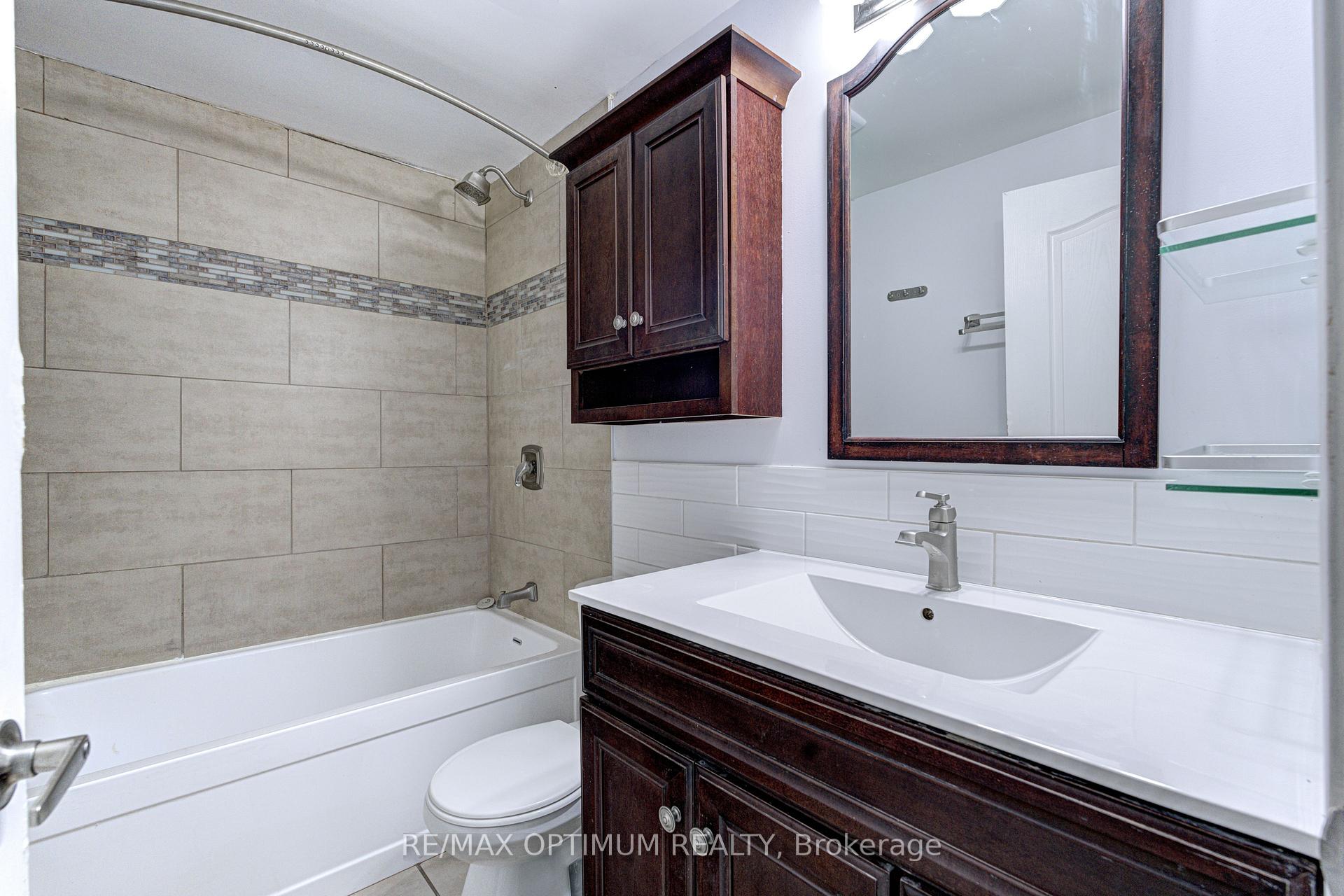 Photo 21 of Unit 17, 45 Hansen Road N, Brampton, Madoc — HOMEH