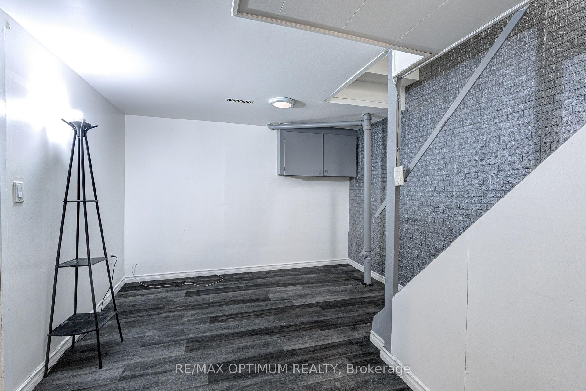 Photo 24 of Unit 17, 45 Hansen Road N, Brampton, Madoc — HOMEH