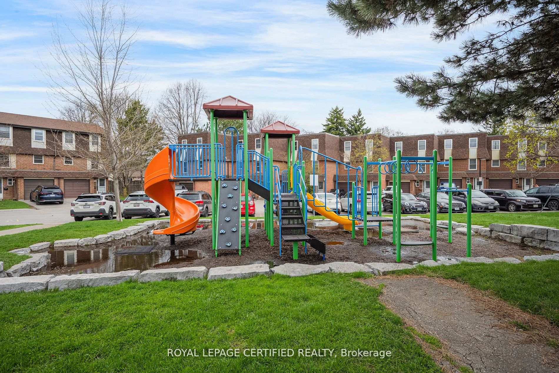 Photo 35 of Unit 91, 371 Bronte Street S, Milton, Old Milton — HOMEH