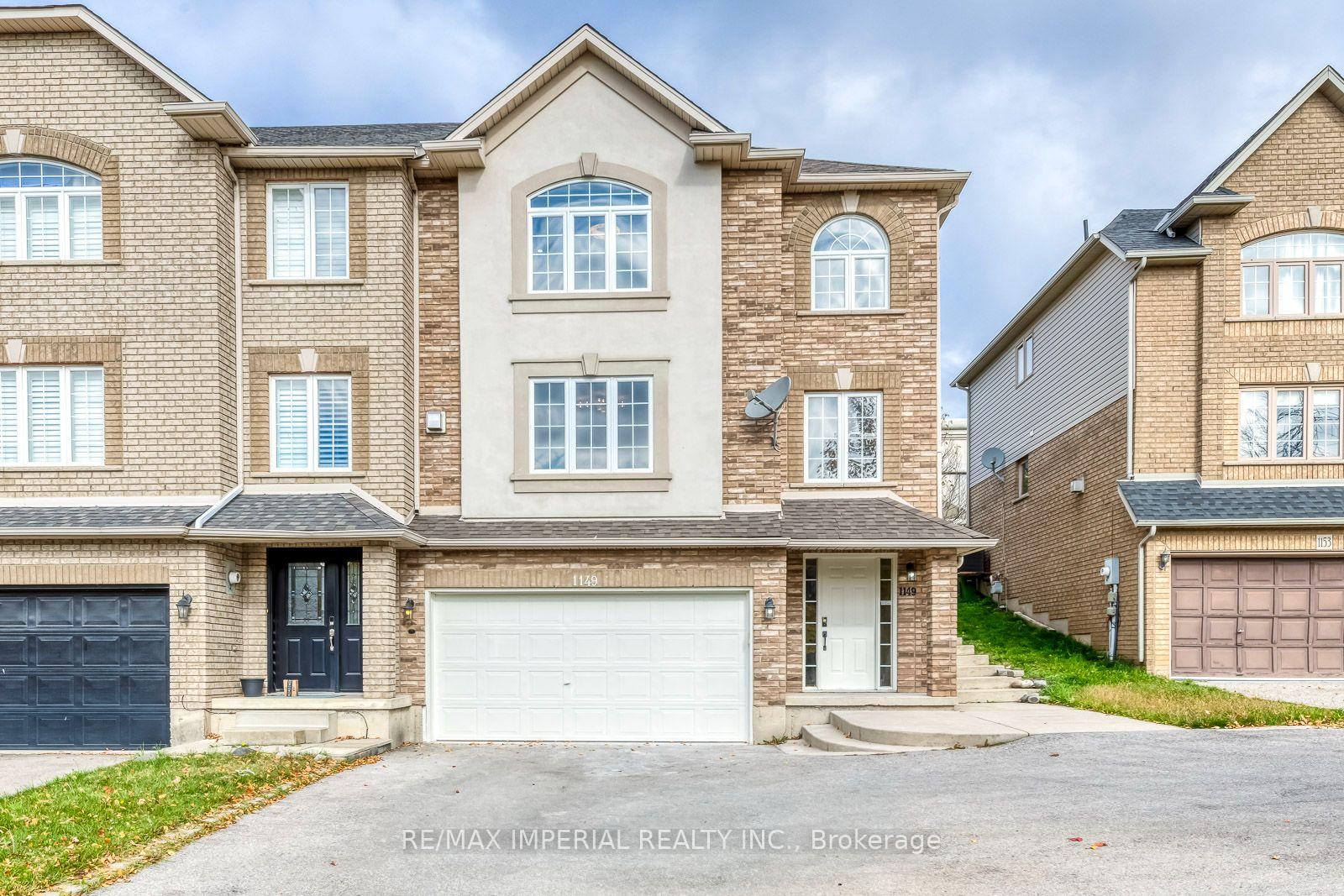 Photo 4 of 1149 Harrogate Drive, Hamilton, Ancaster — HOMEH
