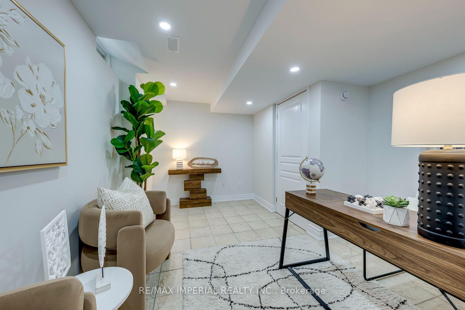 Photo 10 of 1149 Harrogate Drive, Hamilton, Ancaster — HOMEH
