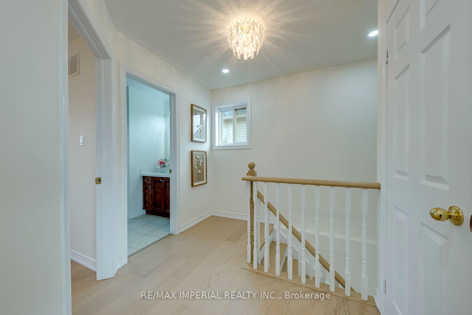Photo 32 of 1149 Harrogate Drive, Hamilton, Ancaster — HOMEH