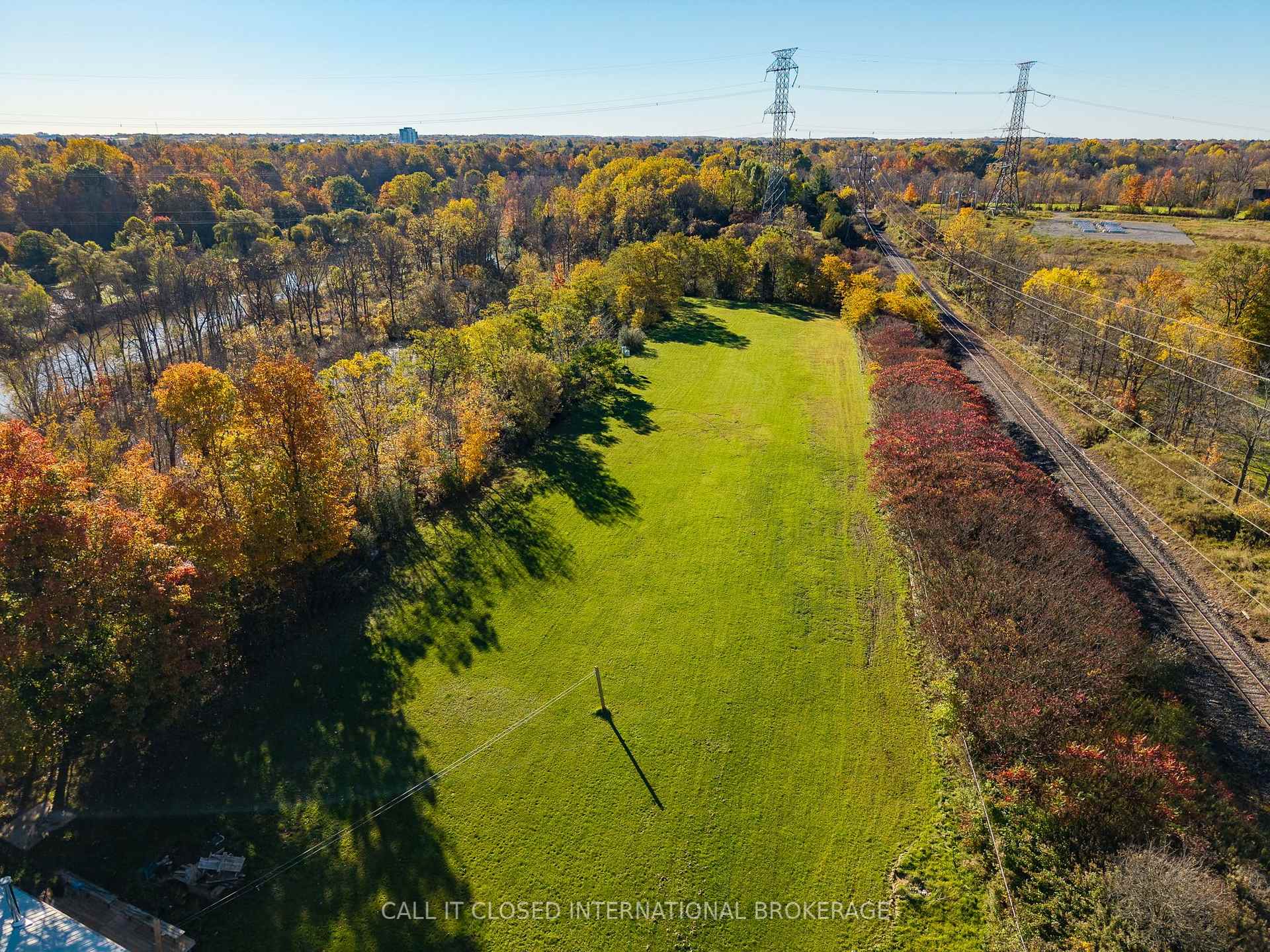 Photo 2 of 42687 Water Tower Line, Central Elgin, Rural Central Elgin — HOMEH