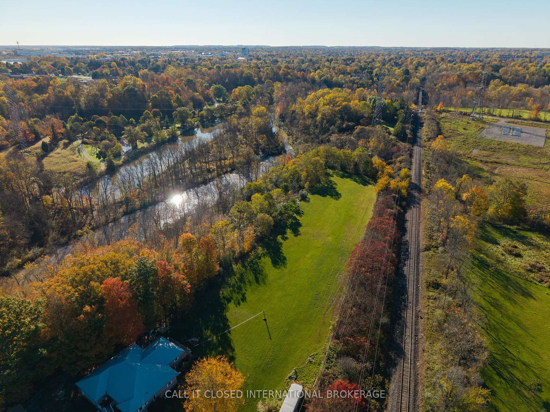 Photo 5 of 42687 Water Tower Line, Central Elgin, Rural Central Elgin — HOMEH