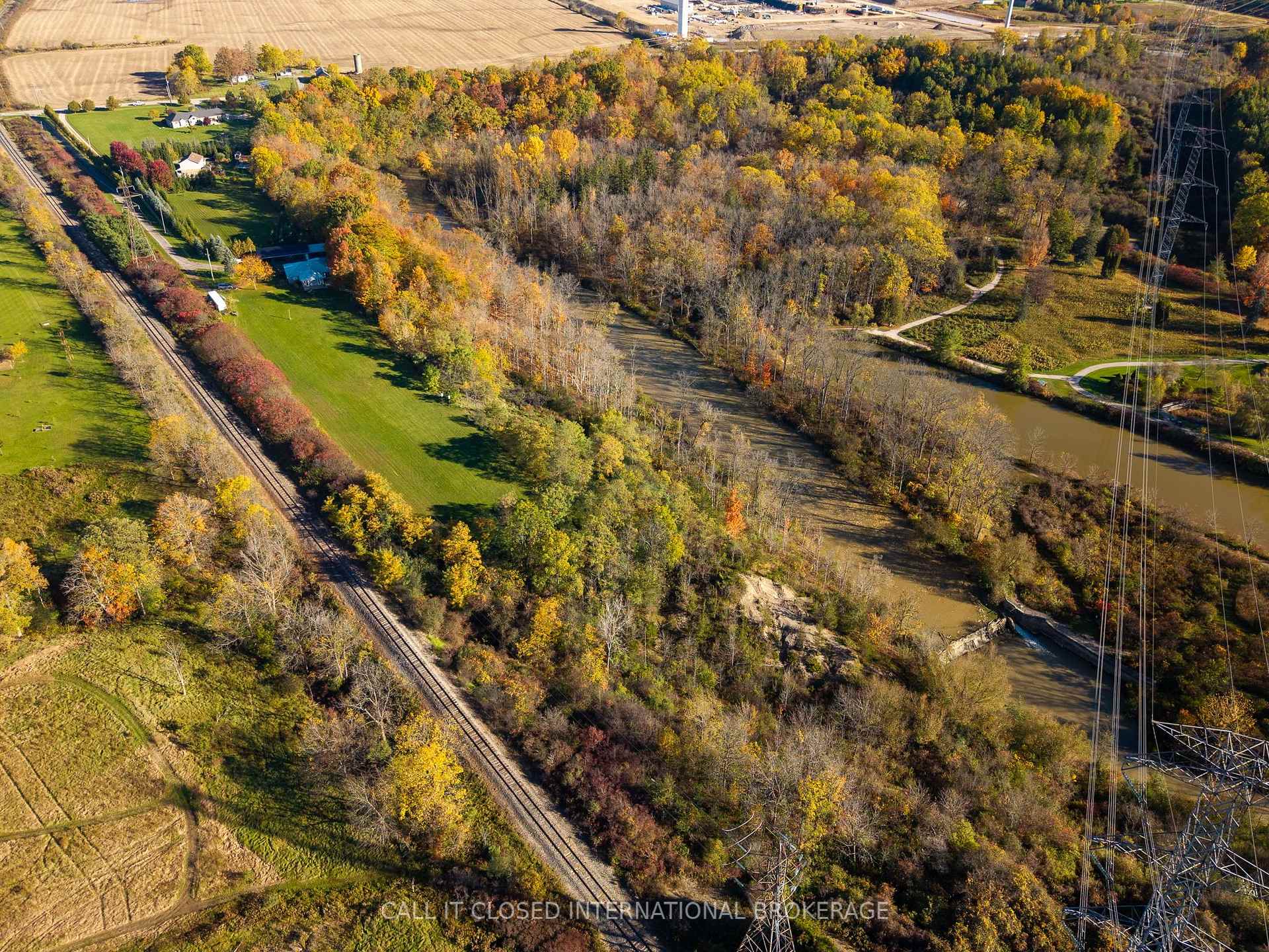 Photo 6 of 42687 Water Tower Line, Central Elgin, Rural Central Elgin — HOMEH
