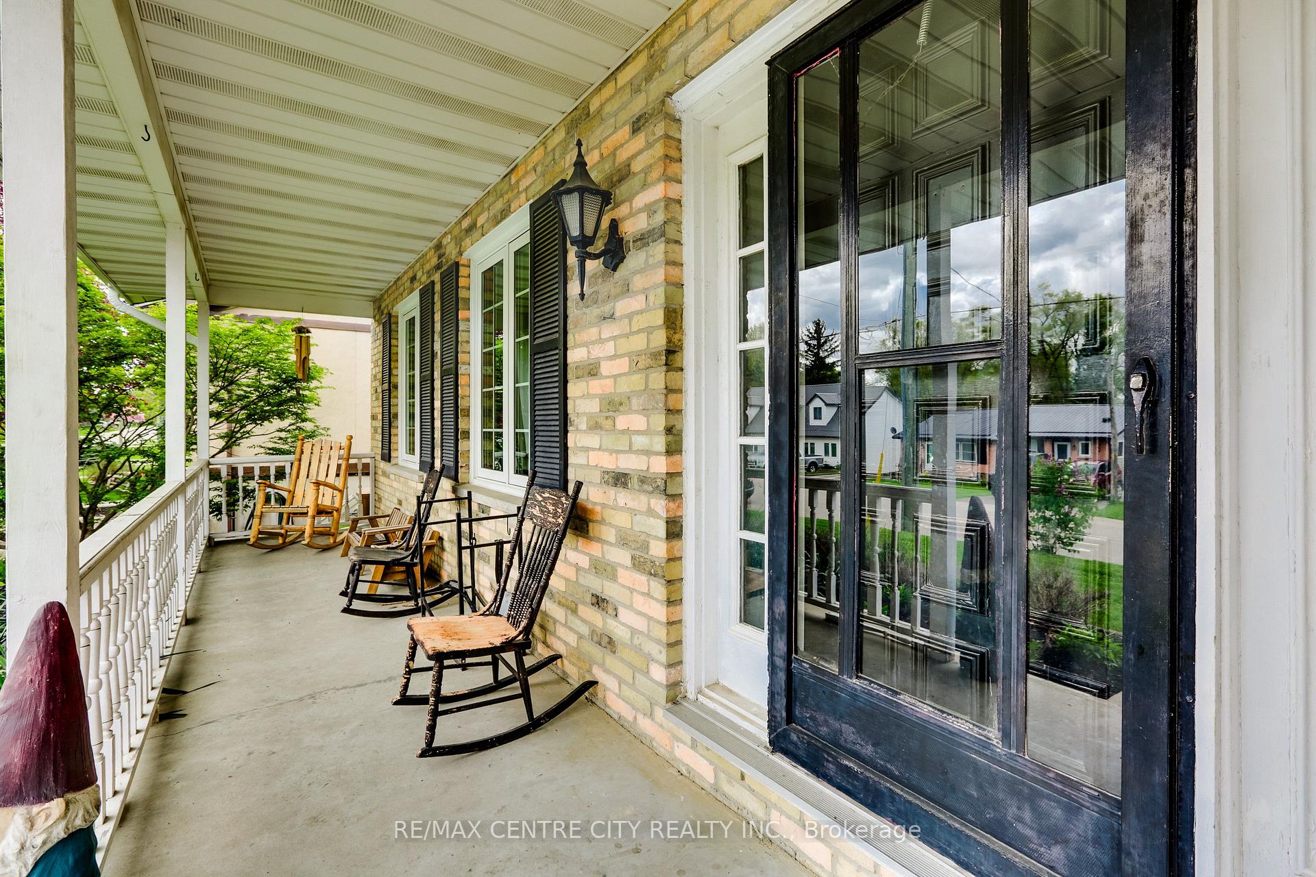 Photo 5 of 240 Church Street, Central Elgin, Belmont — HOMEH