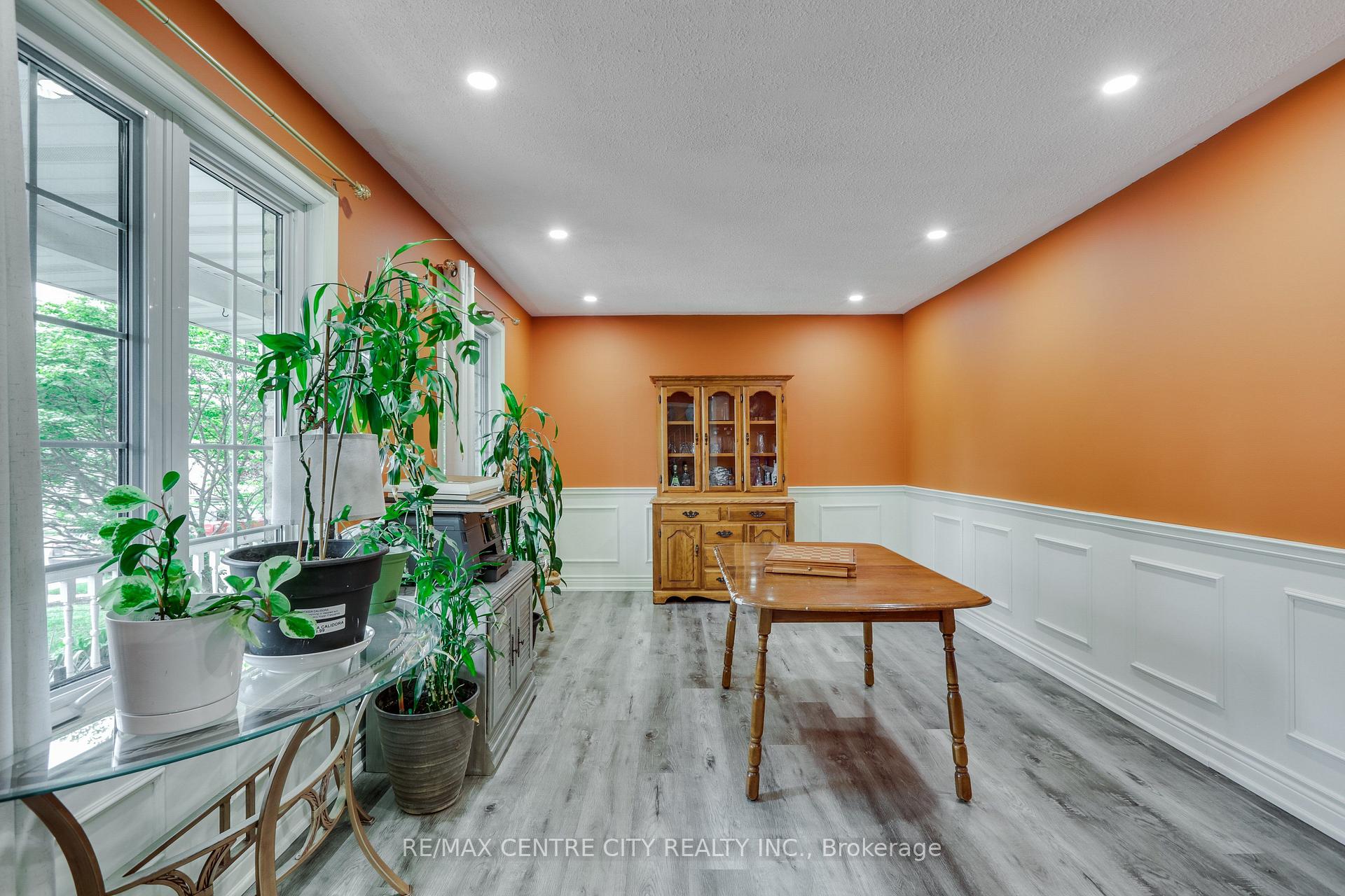 Photo 8 of 240 Church Street, Central Elgin, Belmont — HOMEH