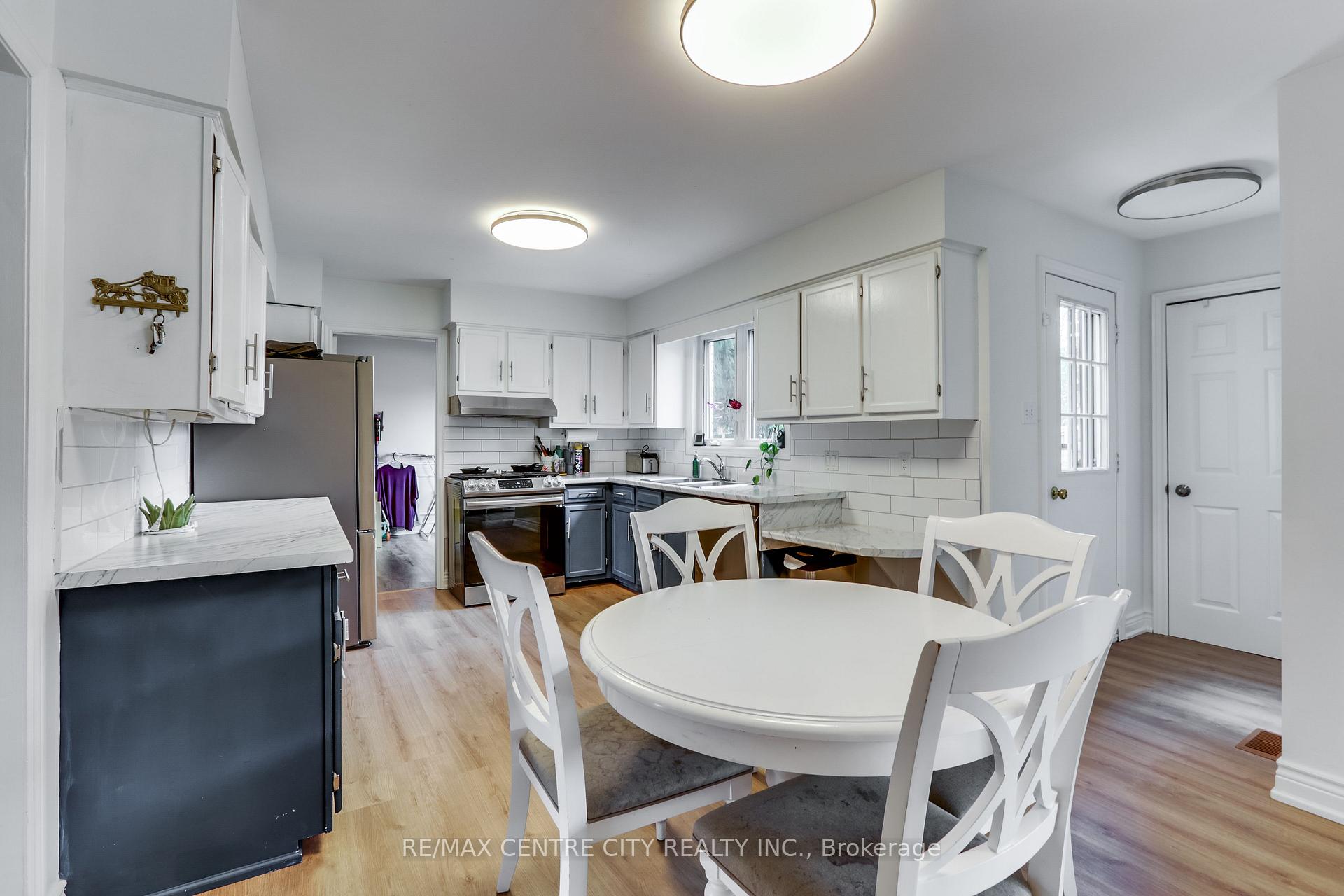Photo 10 of 240 Church Street, Central Elgin, Belmont — HOMEH