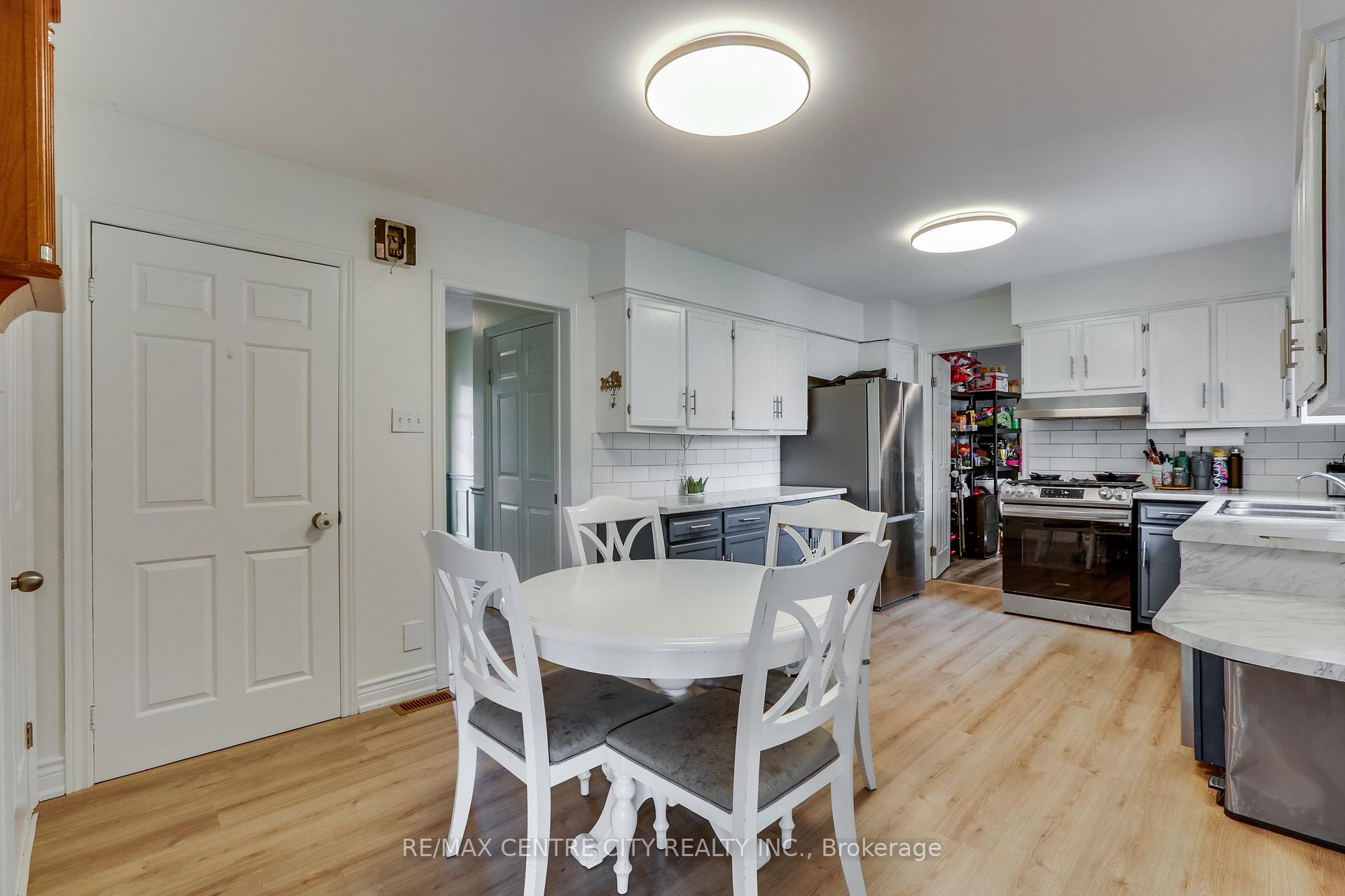 Photo 11 of 240 Church Street, Central Elgin, Belmont — HOMEH