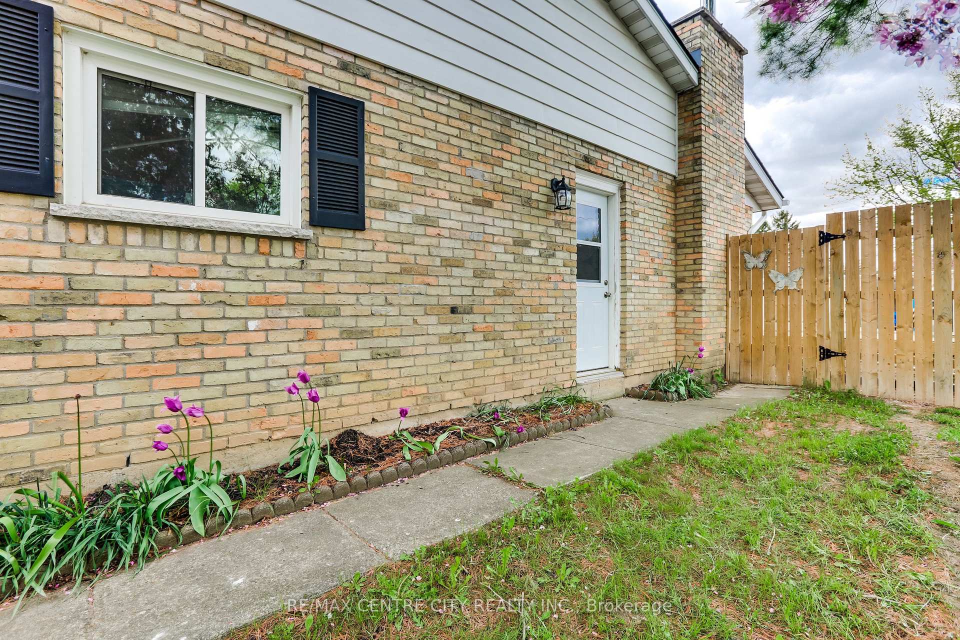 Photo 40 of 240 Church Street, Central Elgin, Belmont — HOMEH