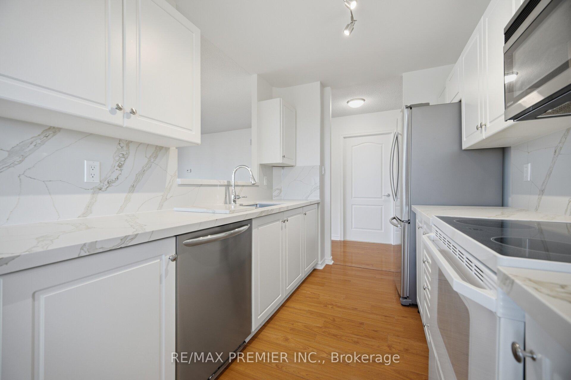 Photo 7 of Unit 401, 3 Dayspring Circle, Brampton, Goreway Drive Corridor — HOMEH
