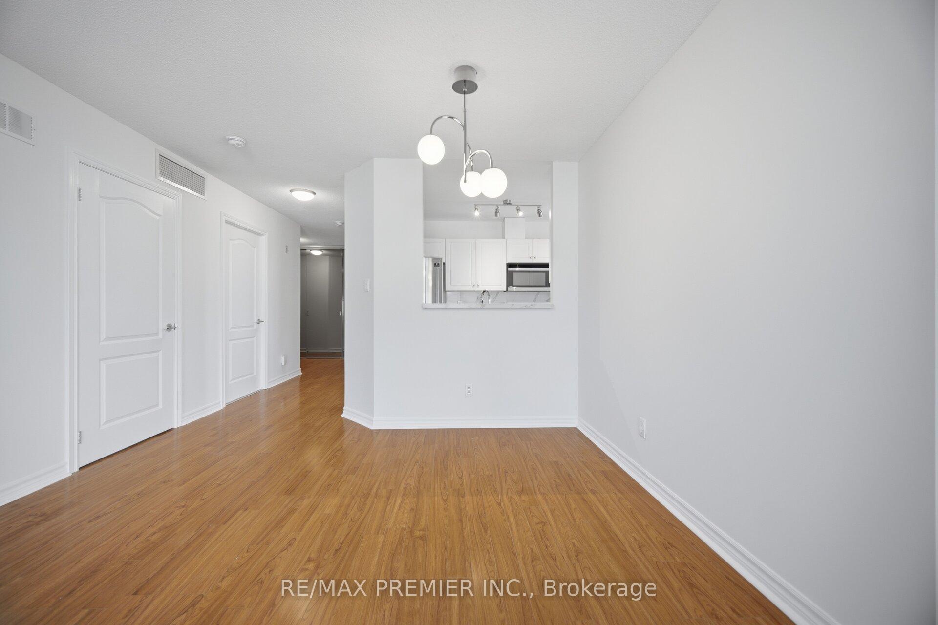 Photo 16 of Unit 401, 3 Dayspring Circle, Brampton, Goreway Drive Corridor — HOMEH