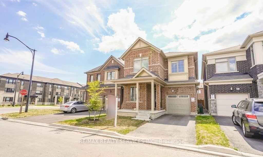 Photo 2 of 4 Divers Road, Brampton, Northwest Brampton — HOMEH