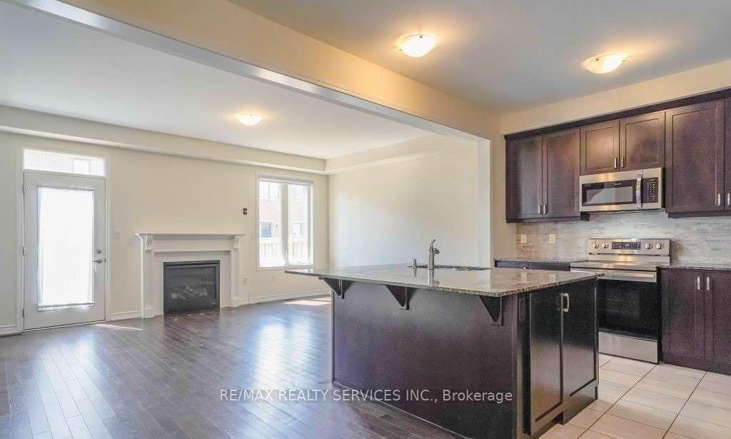 Photo 11 of 4 Divers Road, Brampton, Northwest Brampton — HOMEH