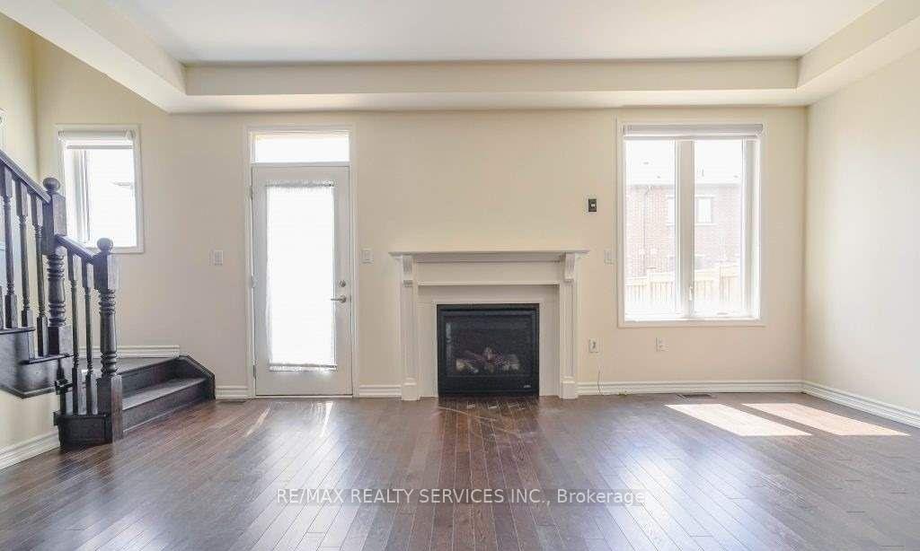 Photo 15 of 4 Divers Road, Brampton, Northwest Brampton — HOMEH