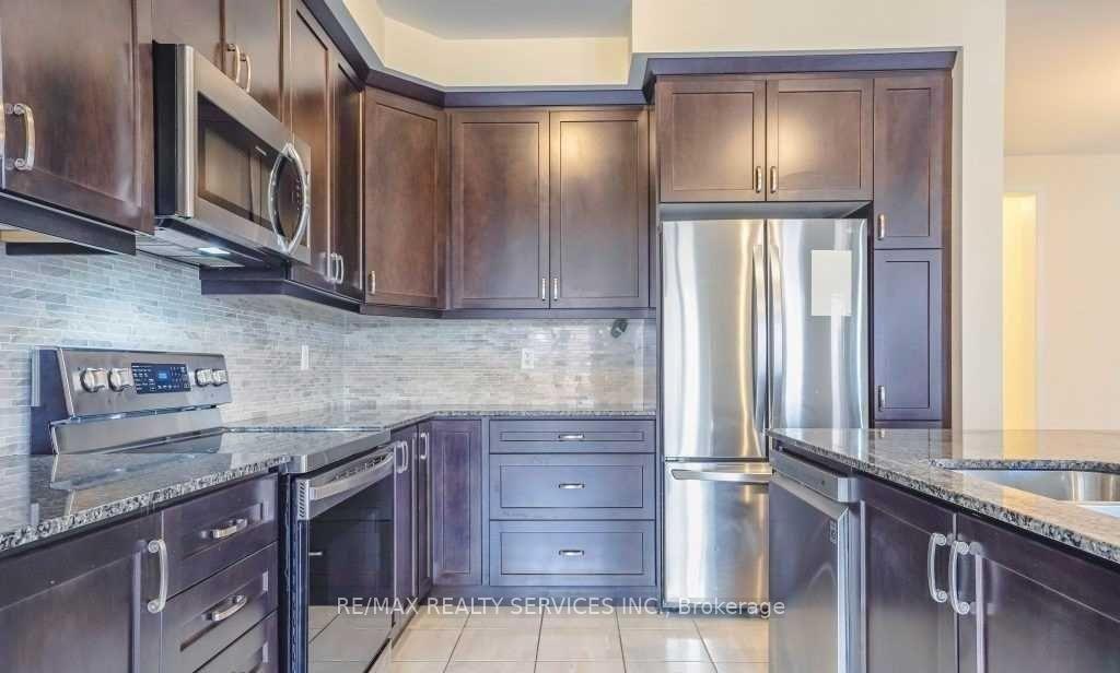 Photo 18 of 4 Divers Road, Brampton, Northwest Brampton — HOMEH