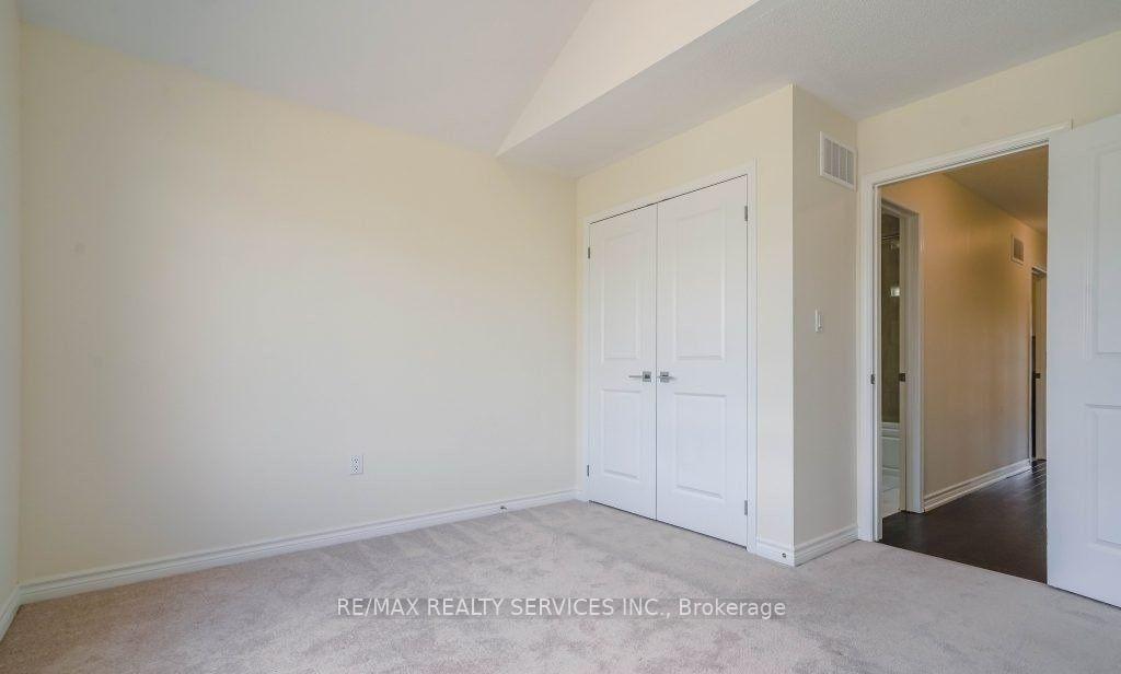 Photo 29 of 4 Divers Road, Brampton, Northwest Brampton — HOMEH