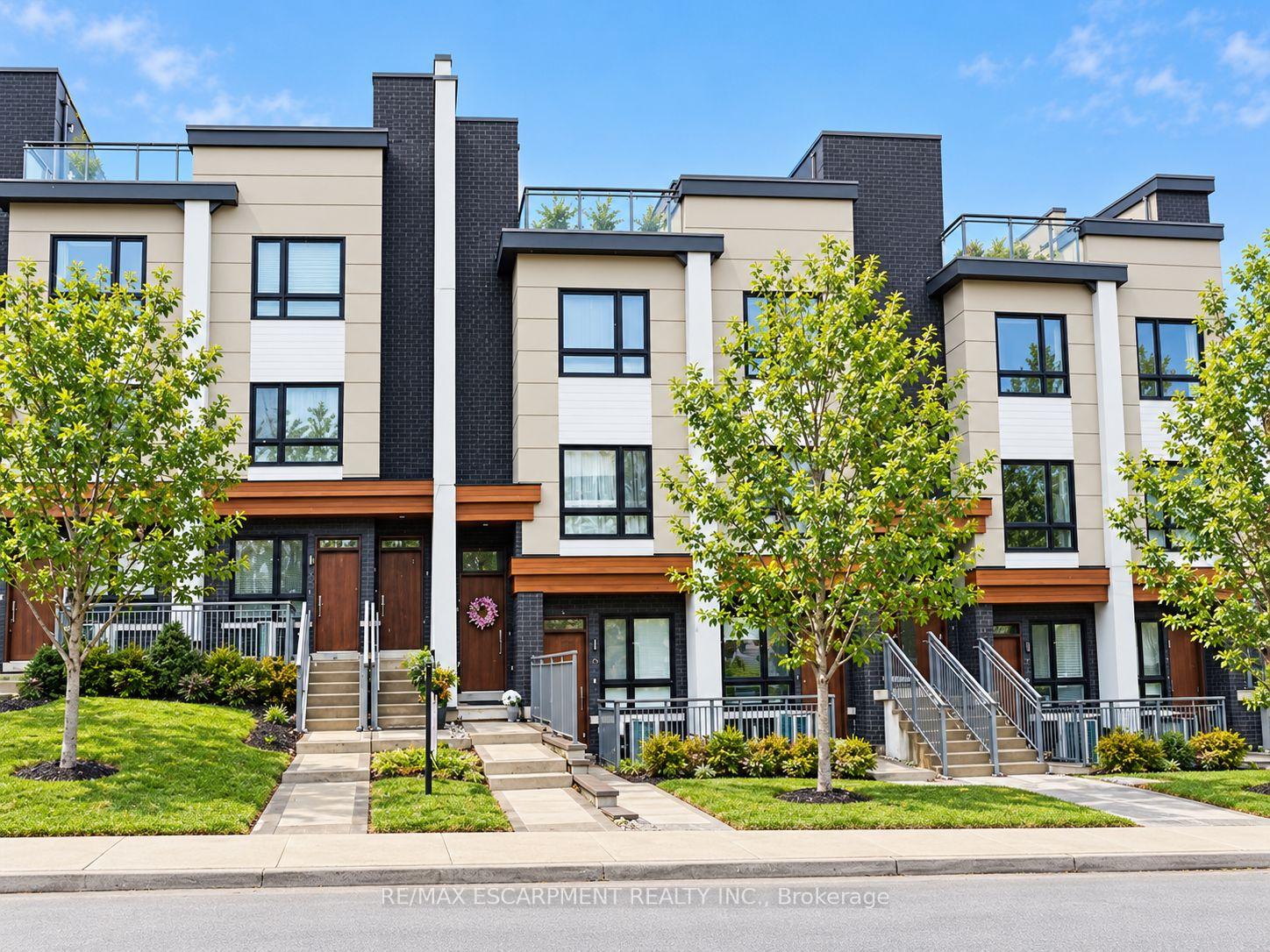 Photo of Unit 10, 39 Robinson Street N