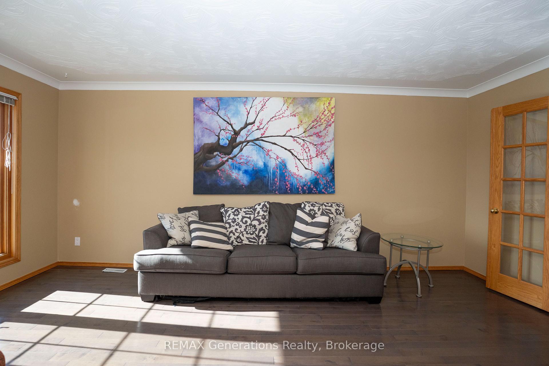 Photo 4 of 312 Wade Crescent, Thunder Bay, River Terrace — HOMEH