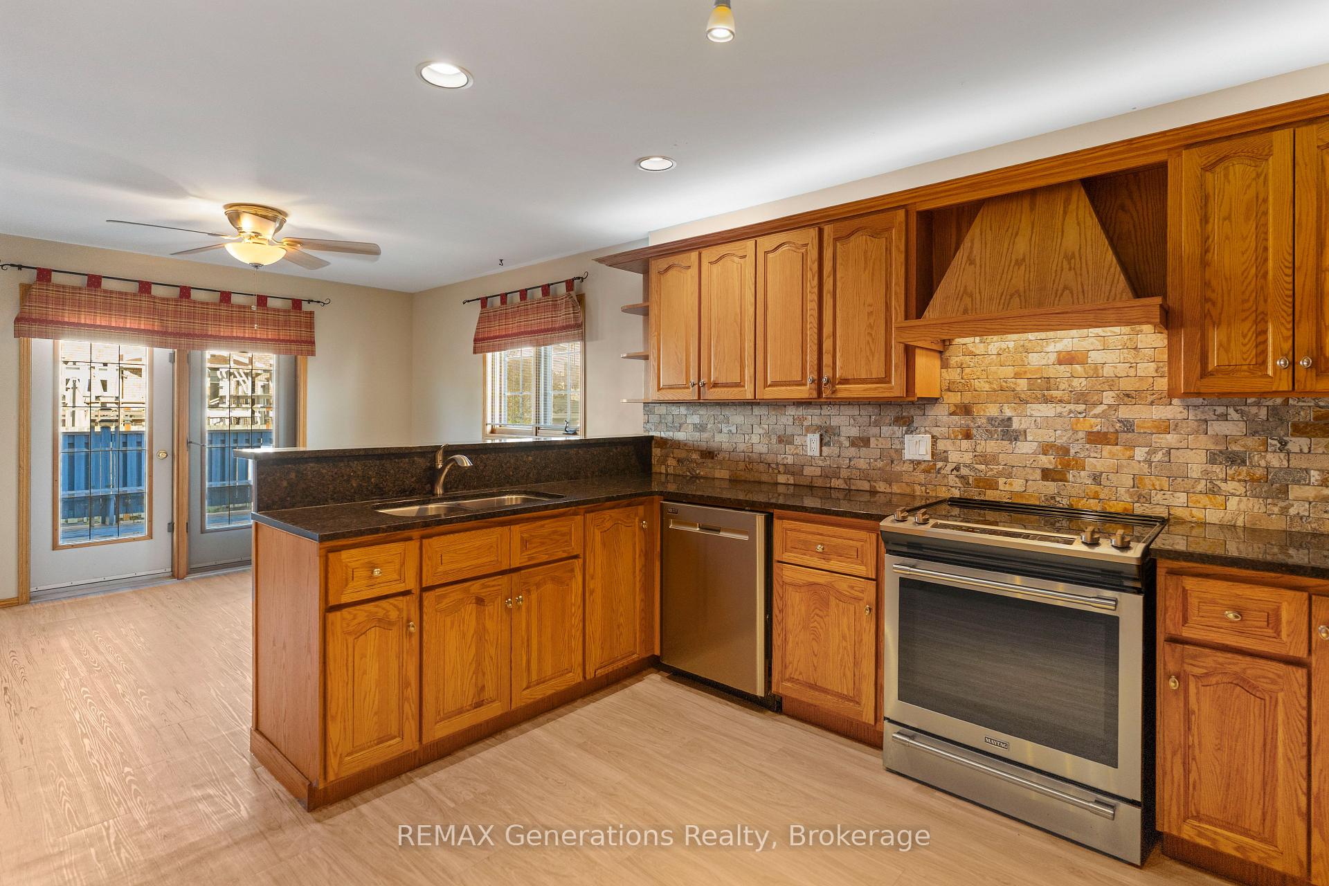 Photo 24 of 312 Wade Crescent, Thunder Bay, River Terrace — HOMEH