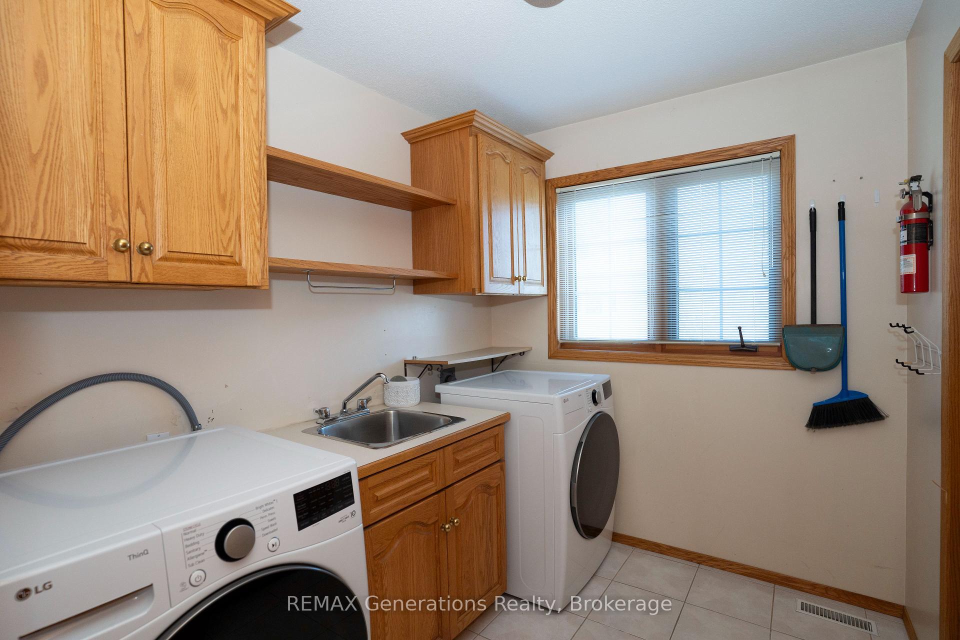 Photo 26 of 312 Wade Crescent, Thunder Bay, River Terrace — HOMEH