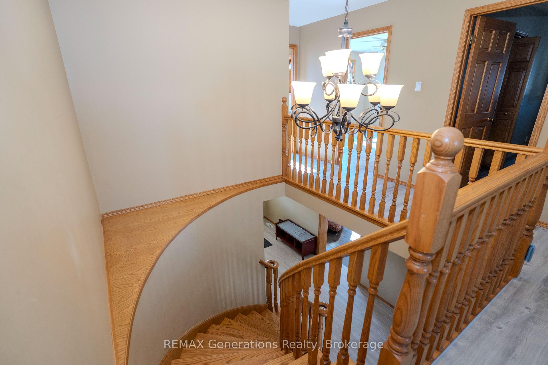 Photo 27 of 312 Wade Crescent, Thunder Bay, River Terrace — HOMEH