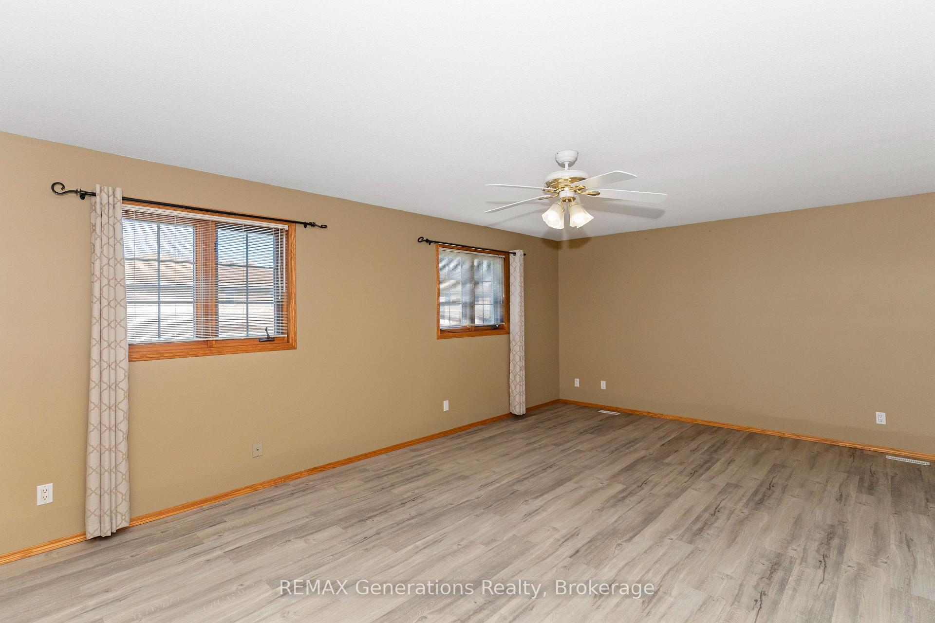 Photo 33 of 312 Wade Crescent, Thunder Bay, River Terrace — HOMEH