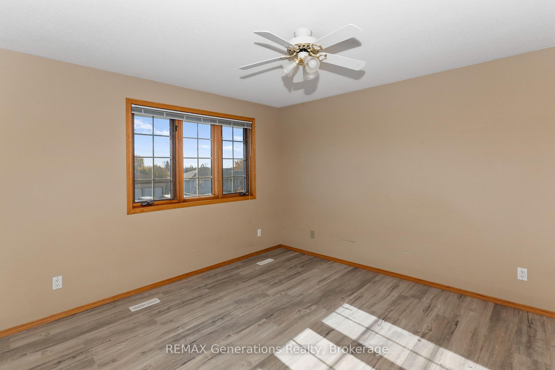 Photo 36 of 312 Wade Crescent, Thunder Bay, River Terrace — HOMEH