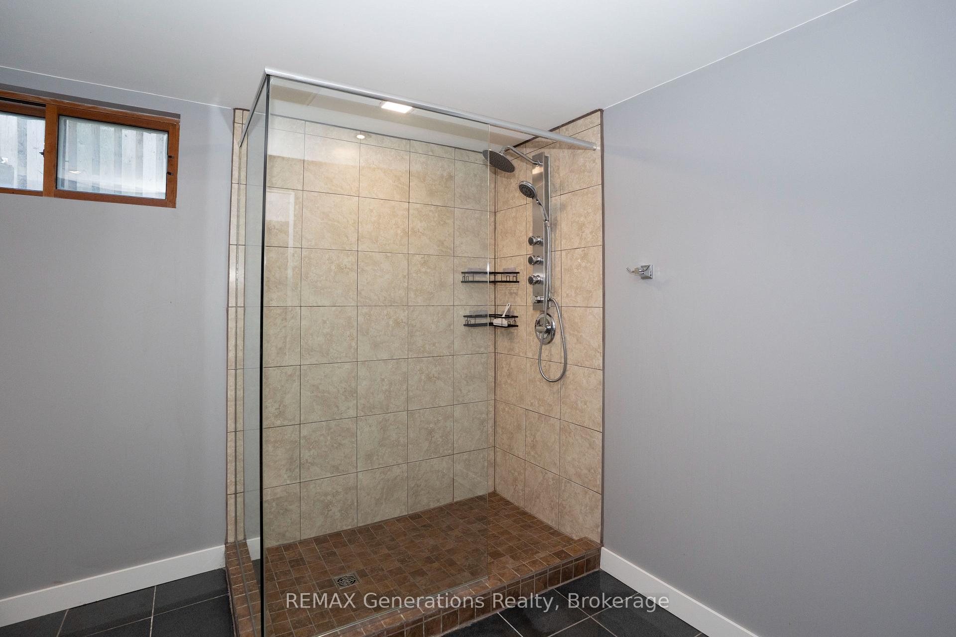 Photo 44 of 312 Wade Crescent, Thunder Bay, River Terrace — HOMEH