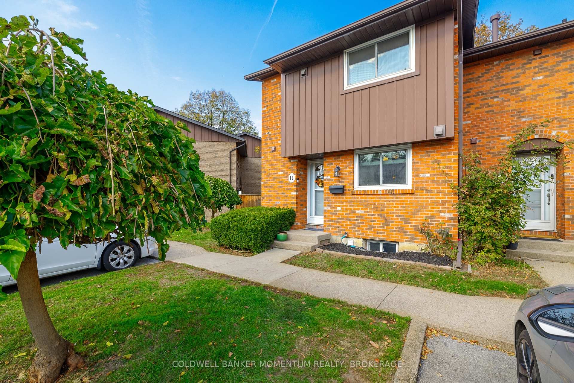 Photo 2 of Unit 11, 151 Linwell Road, St. Catharines, Lakeport — HOMEH