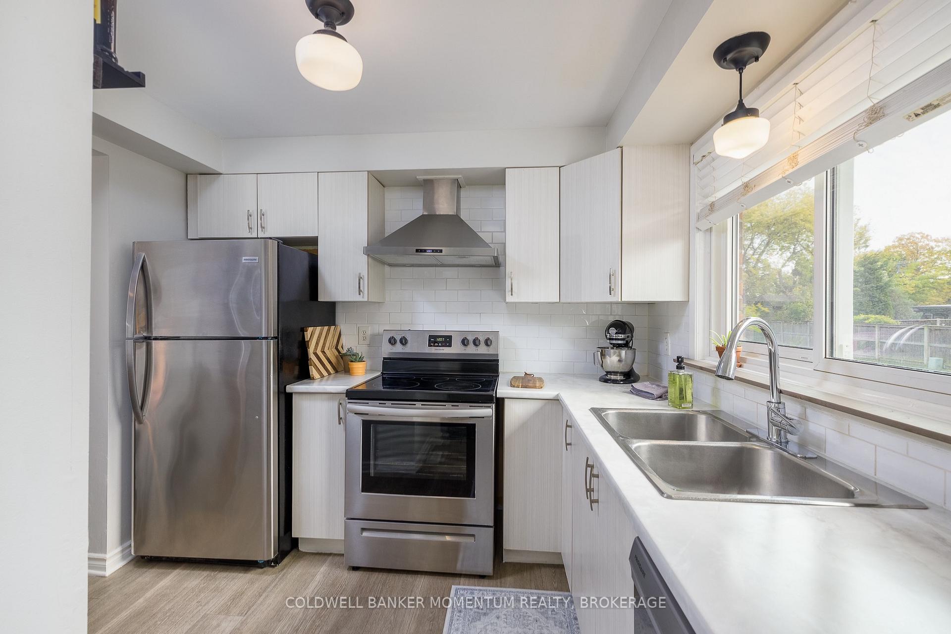 Photo 9 of Unit 11, 151 Linwell Road, St. Catharines, Lakeport — HOMEH