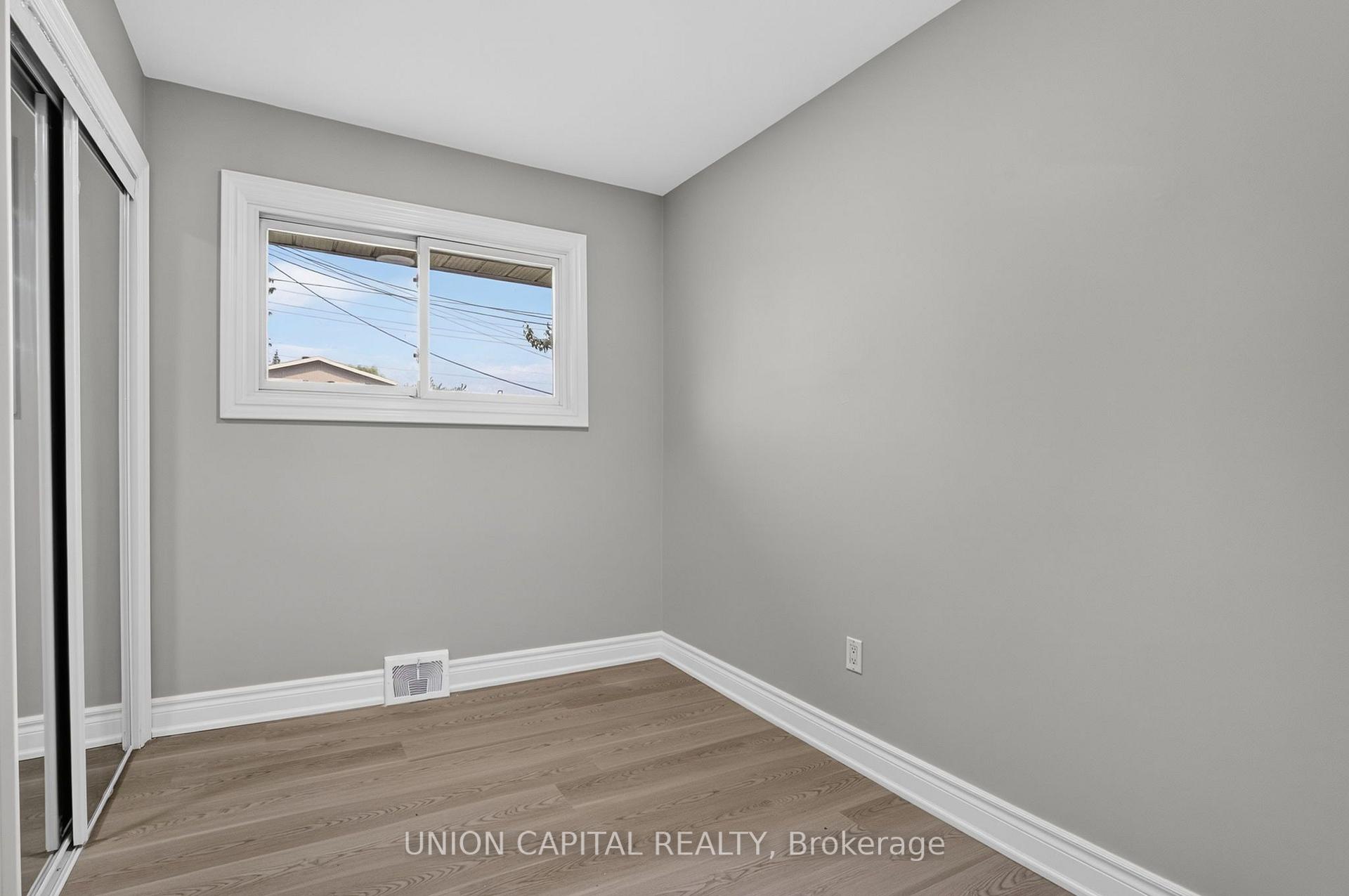 Photo 18 of 30 Collier Road N, Thorold, Thorold Downtown — HOMEH