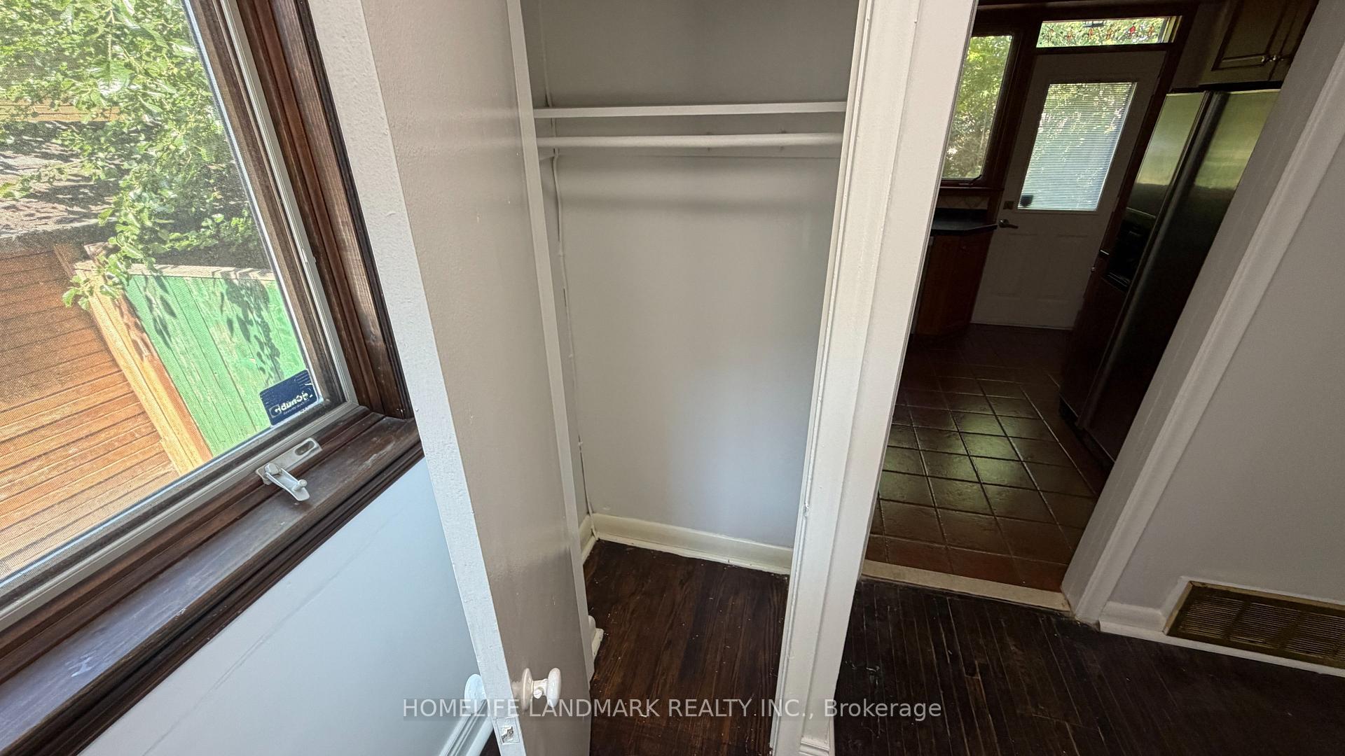 Photo 17 of 702 Sheppard Ave E, North York, Bayview Village — HOMEH