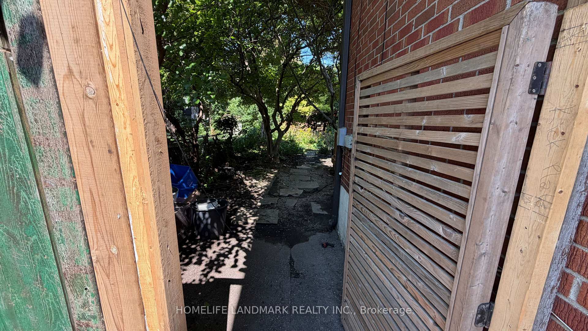 Photo 40 of 702 Sheppard Ave E, North York, Bayview Village — HOMEH