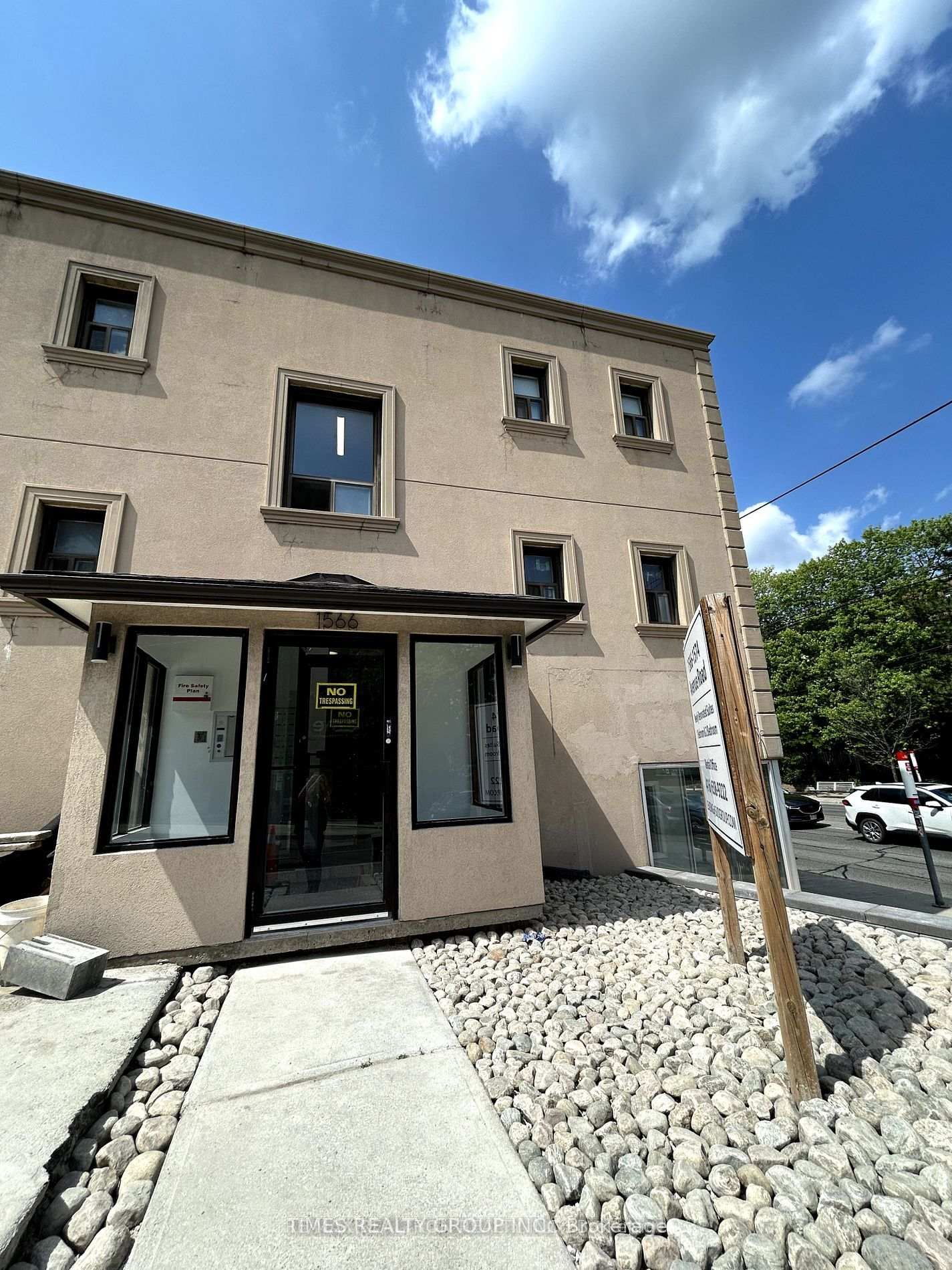 Photo 5 of Unit 106, 1566 Avenue Road, Toronto, Bedford Park-Nortown — HOMEH