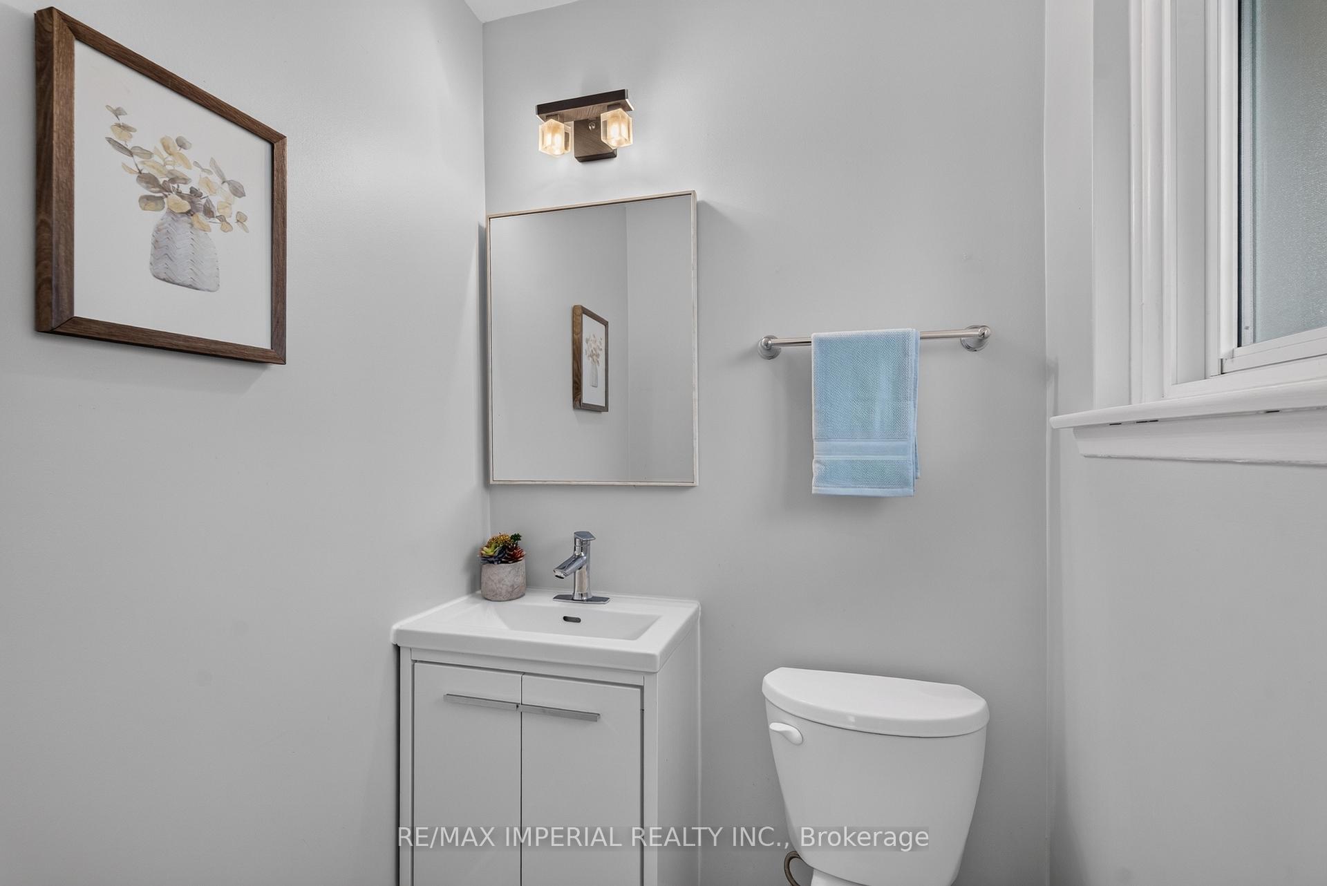 Photo 21 of 3 Minstrel Drive, Etobicoke, Stonegate-Queensway — HOMEH