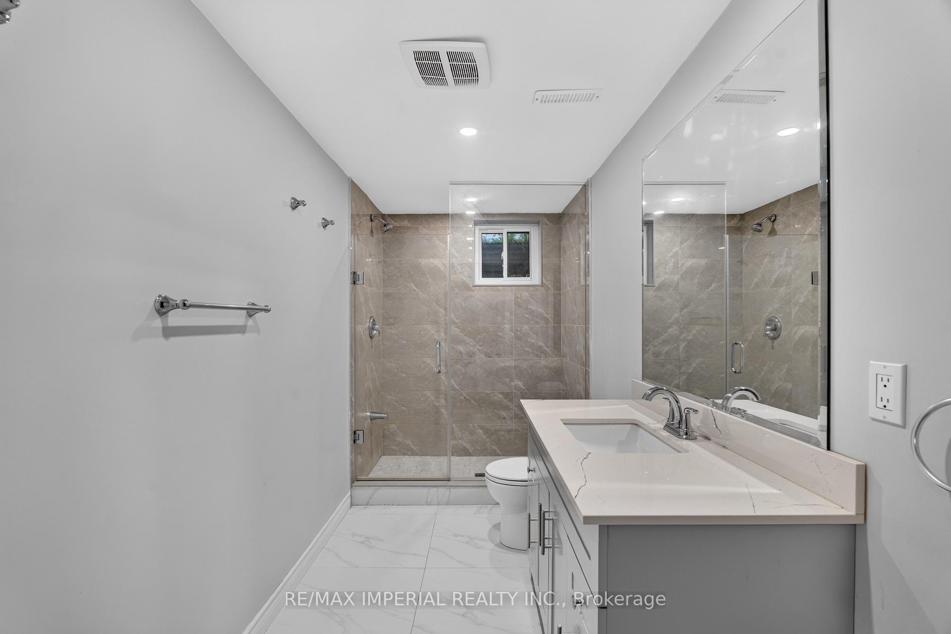 Photo 39 of 3 Minstrel Drive, Etobicoke, Stonegate-Queensway — HOMEH