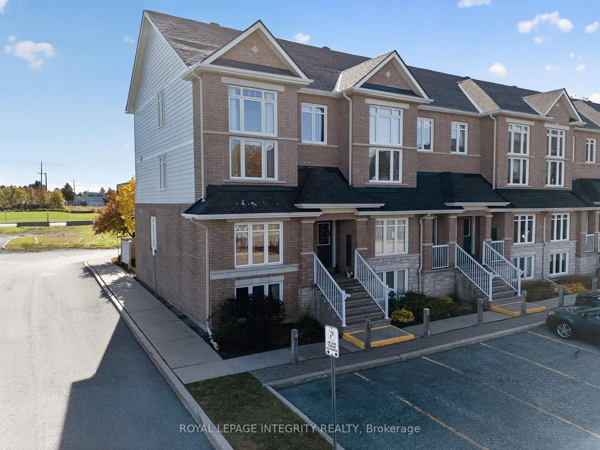 Photo of Unit 12, 320 Tivoli Private
