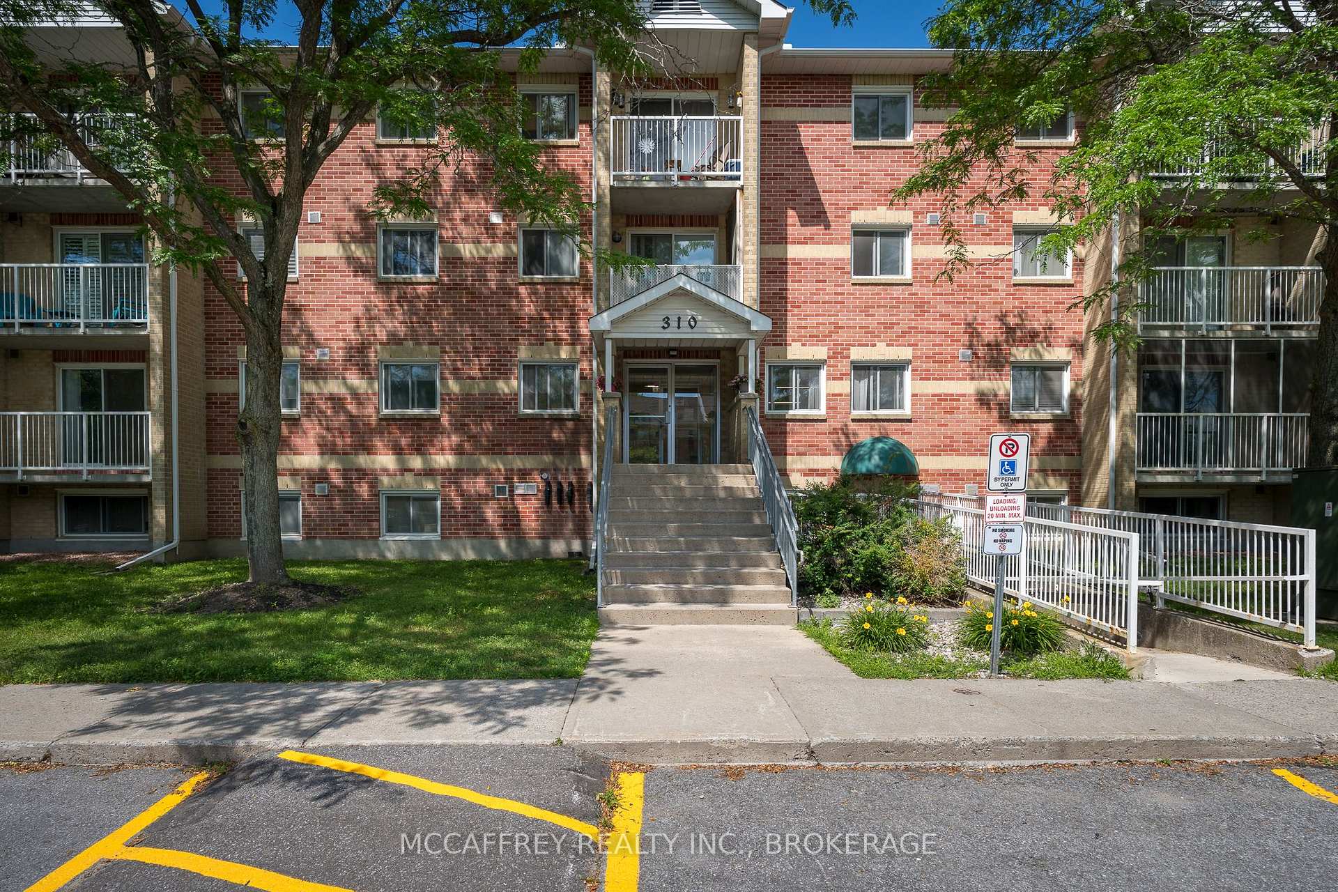 Front of Unit 103, 310 Kingsdale Avenue
