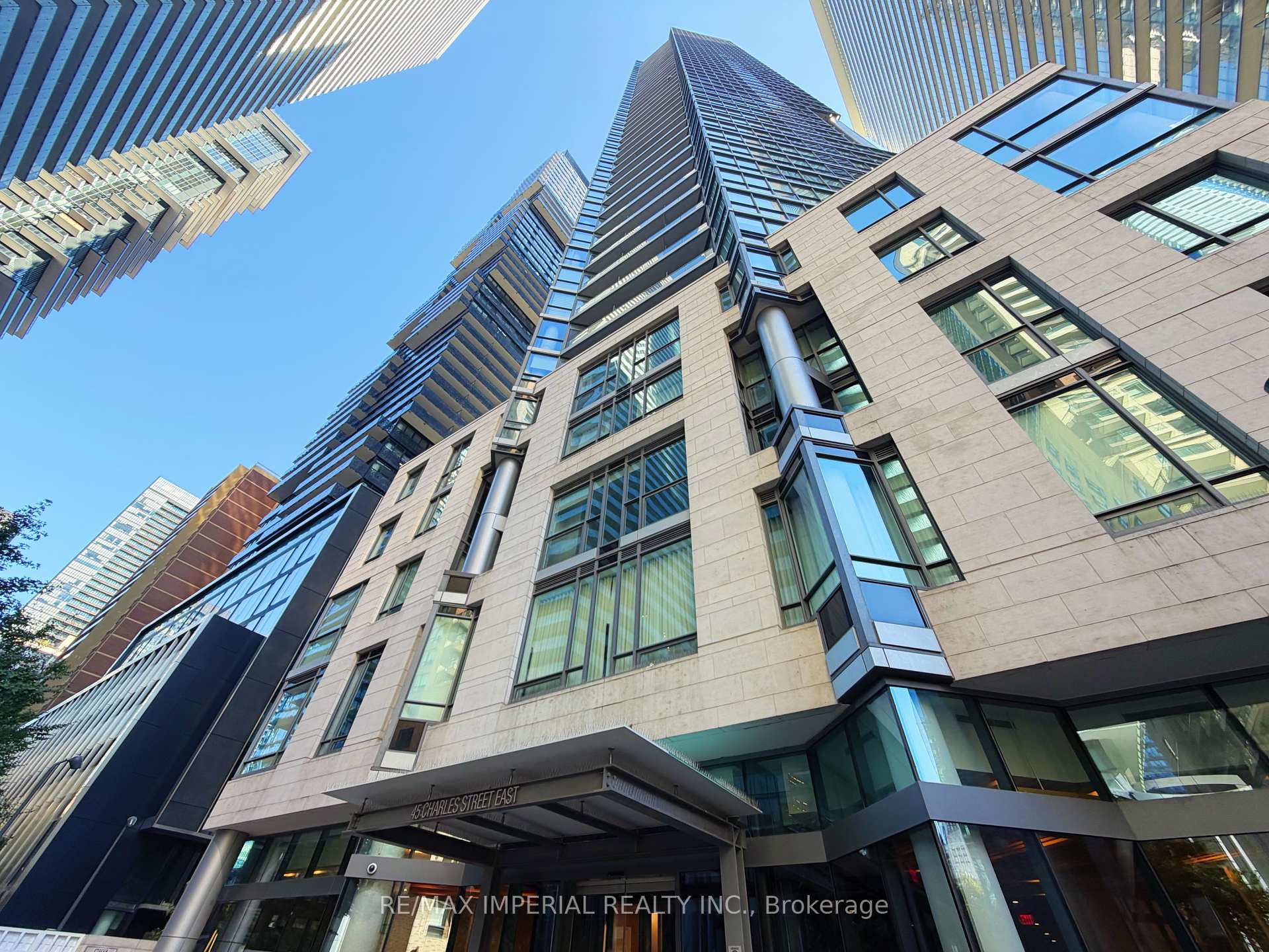 Photo of Unit 4011, 45 Charles Street E