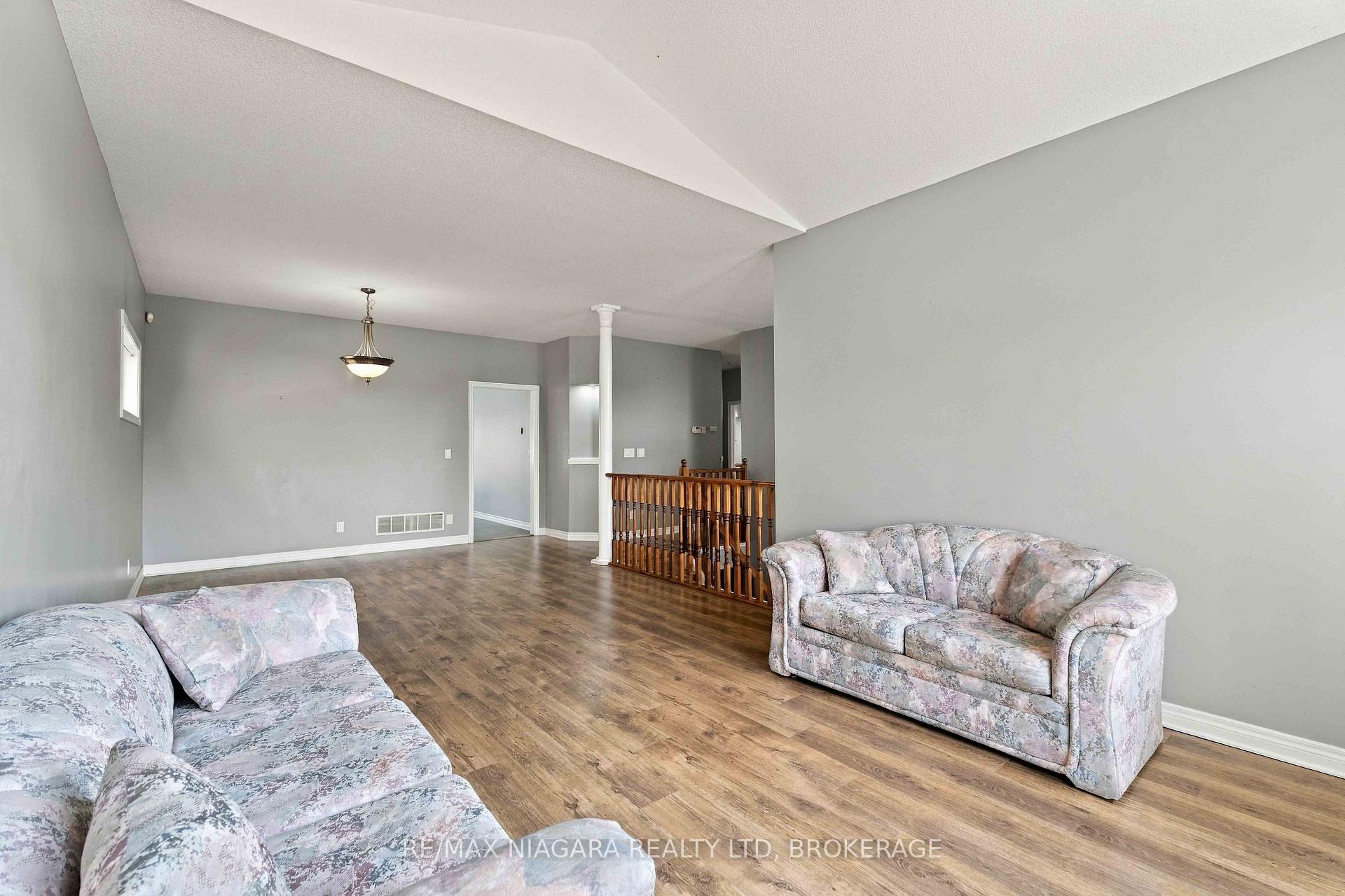 Photo 6 of 46 Raspberry Trail, Thorold, Confederation Heights — HOMEH