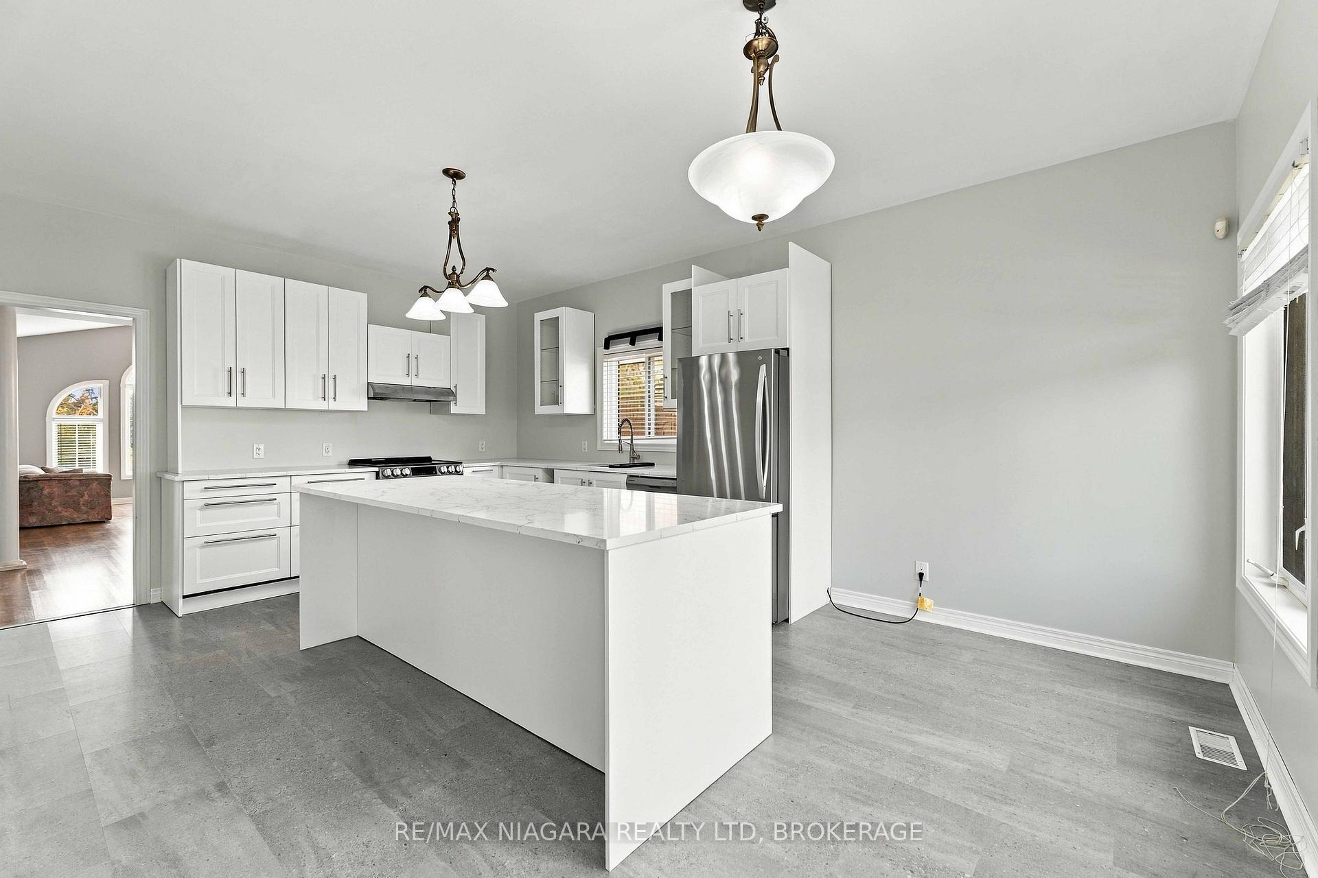 Photo 10 of 46 Raspberry Trail, Thorold, Confederation Heights — HOMEH