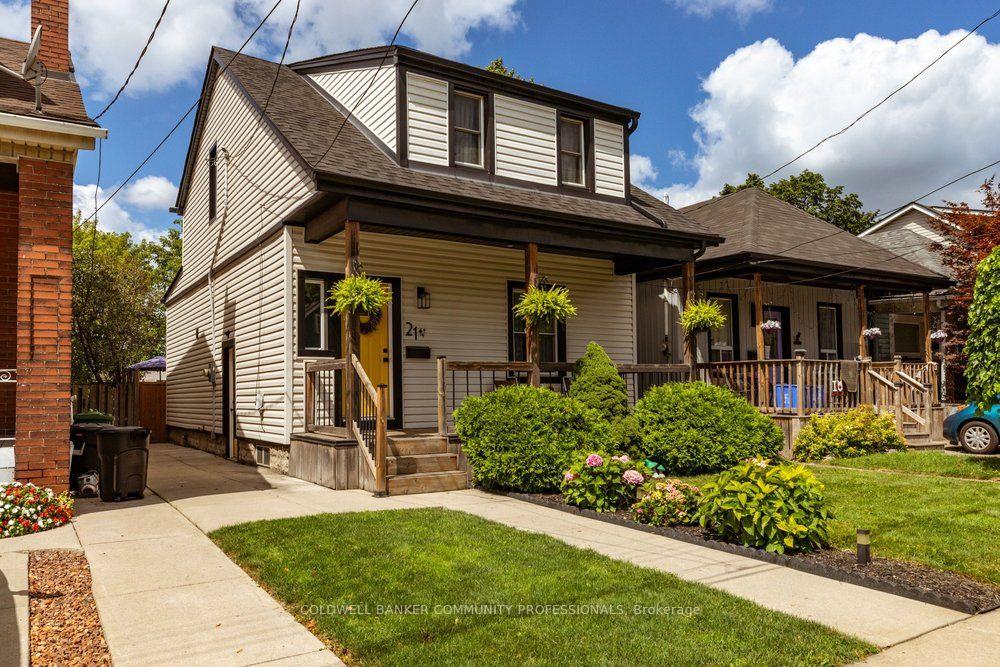 Photo of 21 Bayfield Avenue