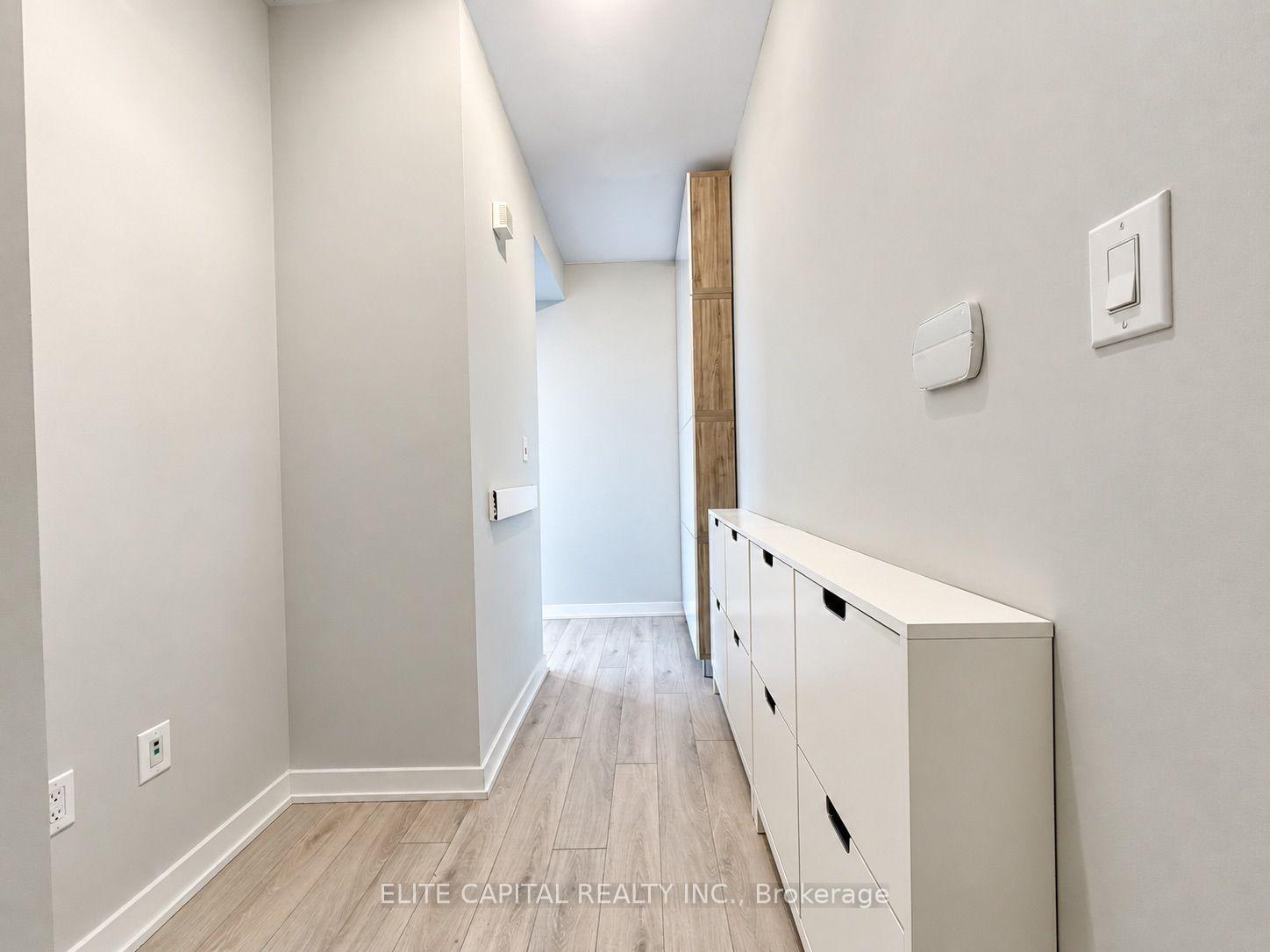 Photo of Unit 4007, 25 Capreol Court