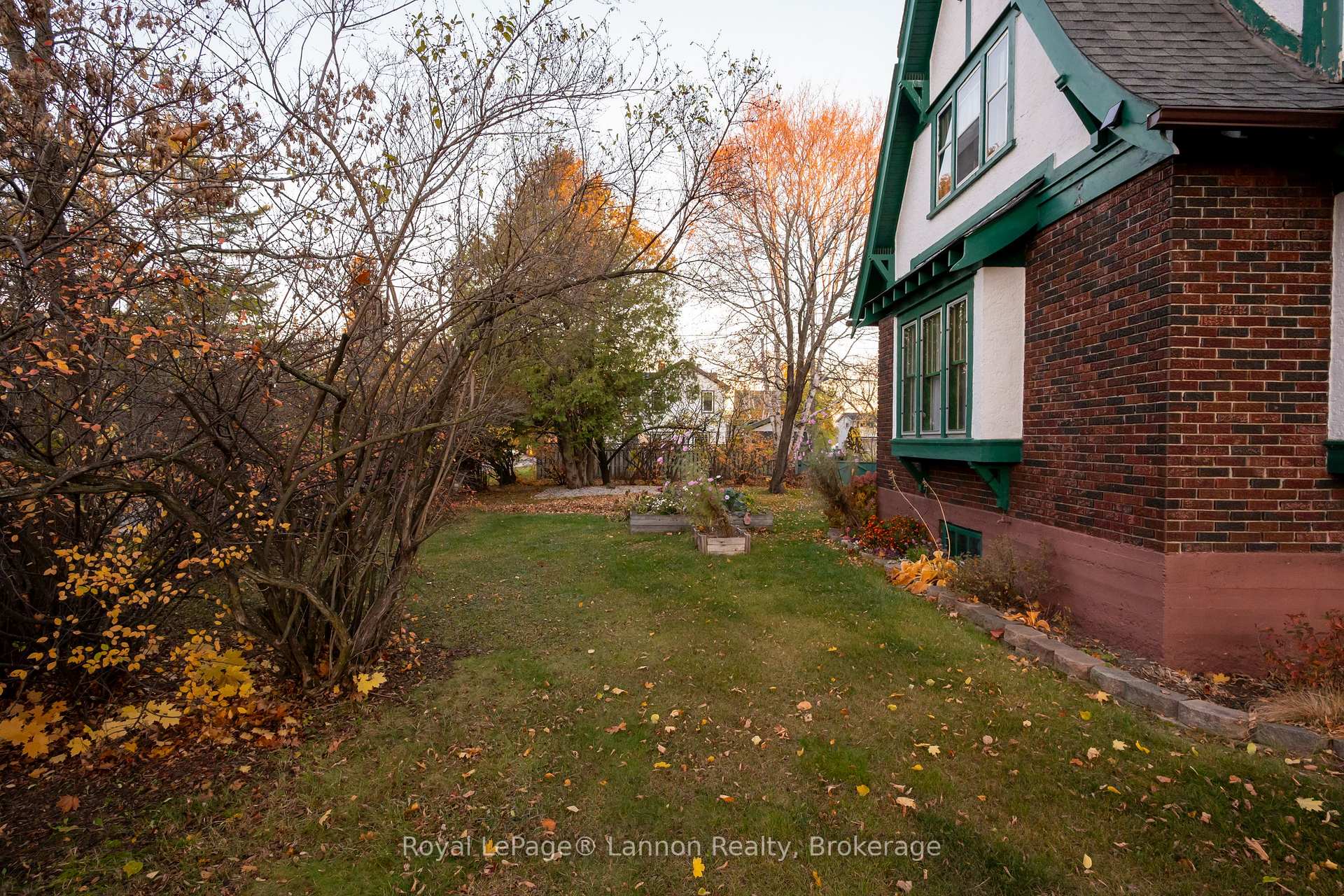Photo 42 of 98 Summit Avenue, Thunder Bay, Mariday Heights — HOMEH