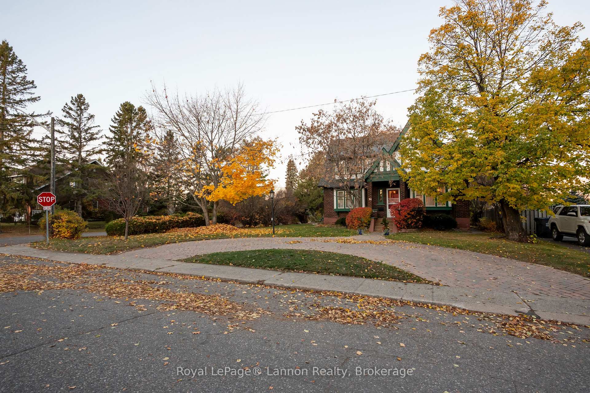 Photo 43 of 98 Summit Avenue, Thunder Bay, Mariday Heights — HOMEH