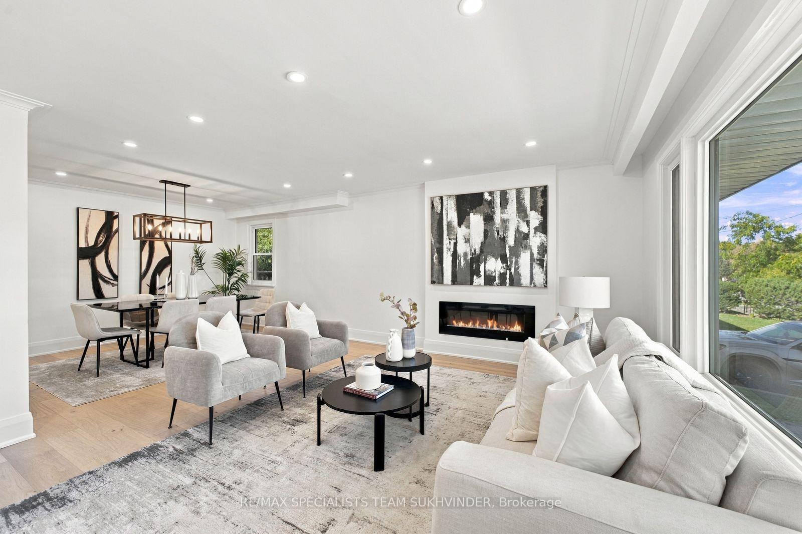 Photo 9 of 10 Dumbarton Road, Etobicoke, Stonegate-Queensway — HOMEH