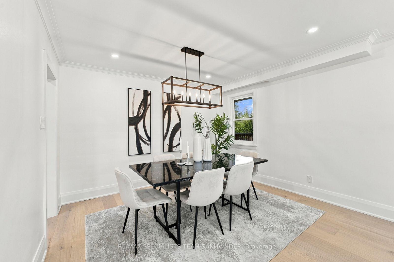 Photo 12 of 10 Dumbarton Road, Etobicoke, Stonegate-Queensway — HOMEH