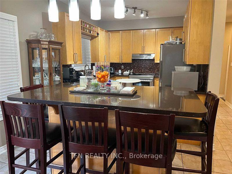 Photo 6 of 1047 Mcclenahan Crescent, Milton, Clarke — HOMEH